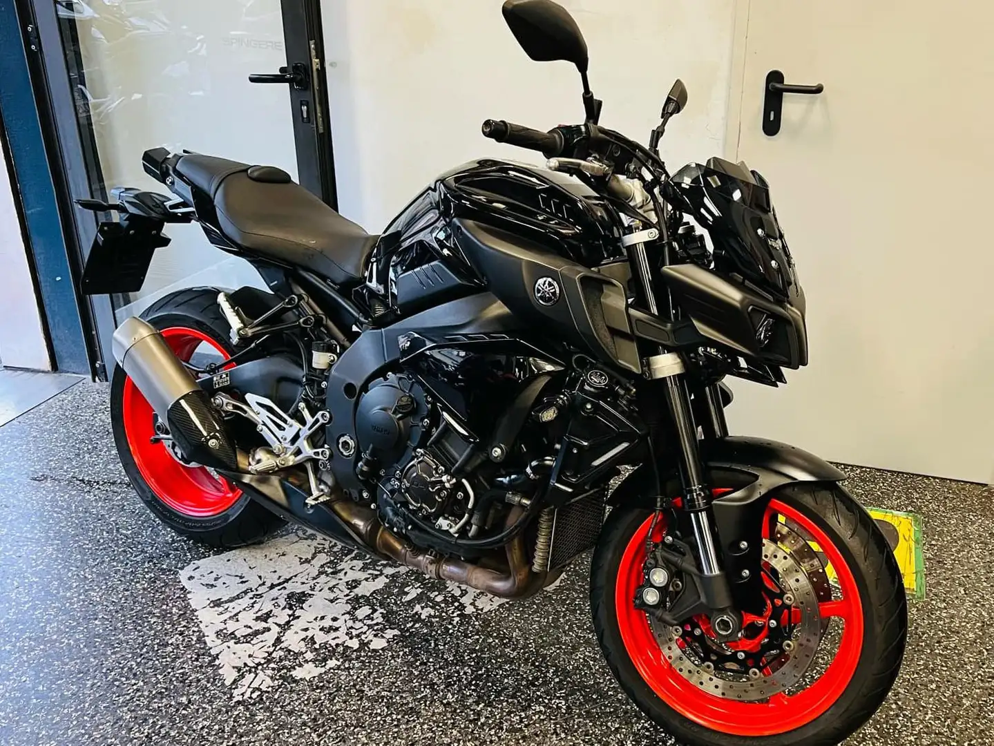 Yamaha MT-10 12 MESI GARANZIA GOMME FRIZ CANDELE OLIO NUOVI Fekete - 1
