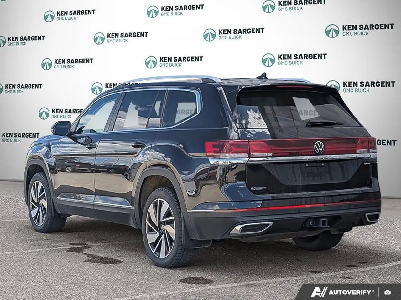 Volkswagen Atlas снимка Volkswagen Atlas