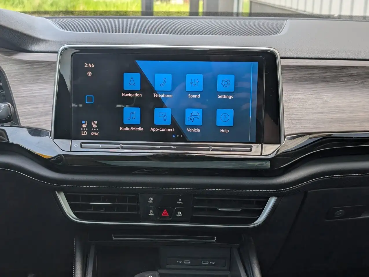Volkswagen Atlas снимка Volkswagen Atlas