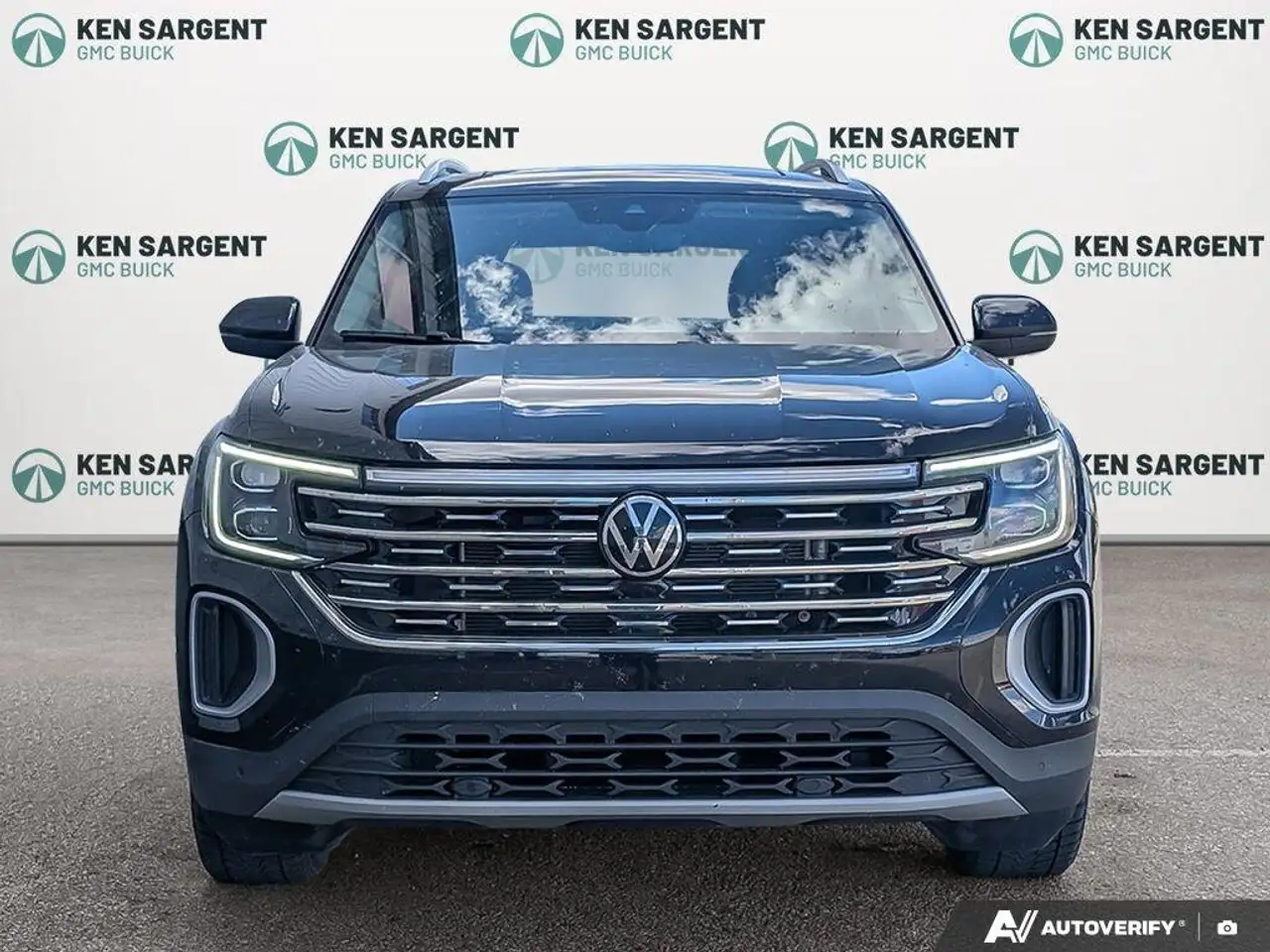 Volkswagen Atlas снимка Volkswagen Atlas