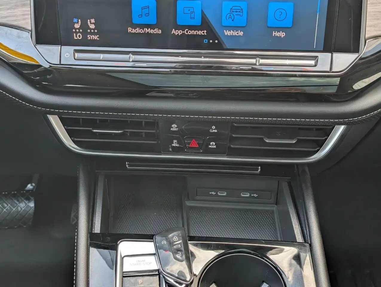 Volkswagen Atlas снимка Volkswagen Atlas