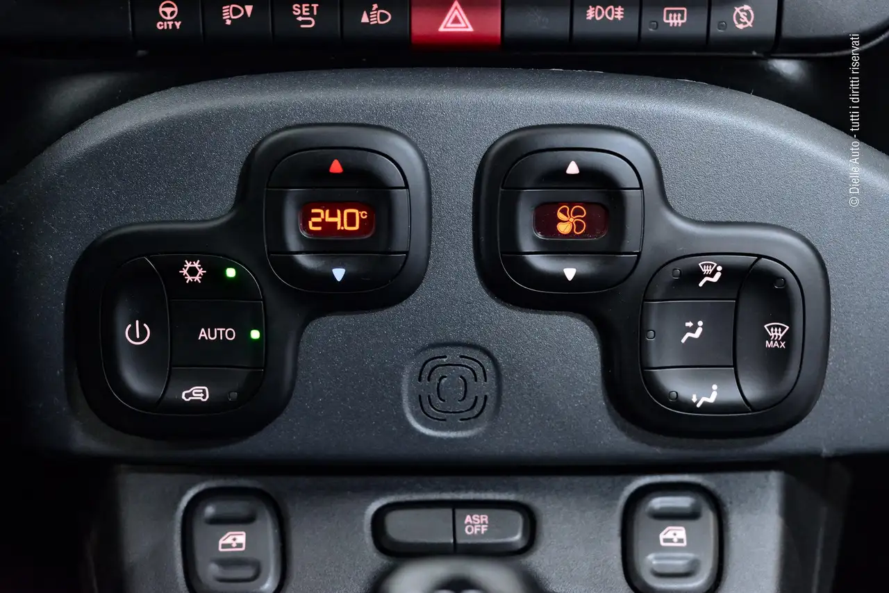 Fiat Panda 1.0 hybrid Cross s&s 70cv *CLIMA AUTOMATICO*, миниатюра 13