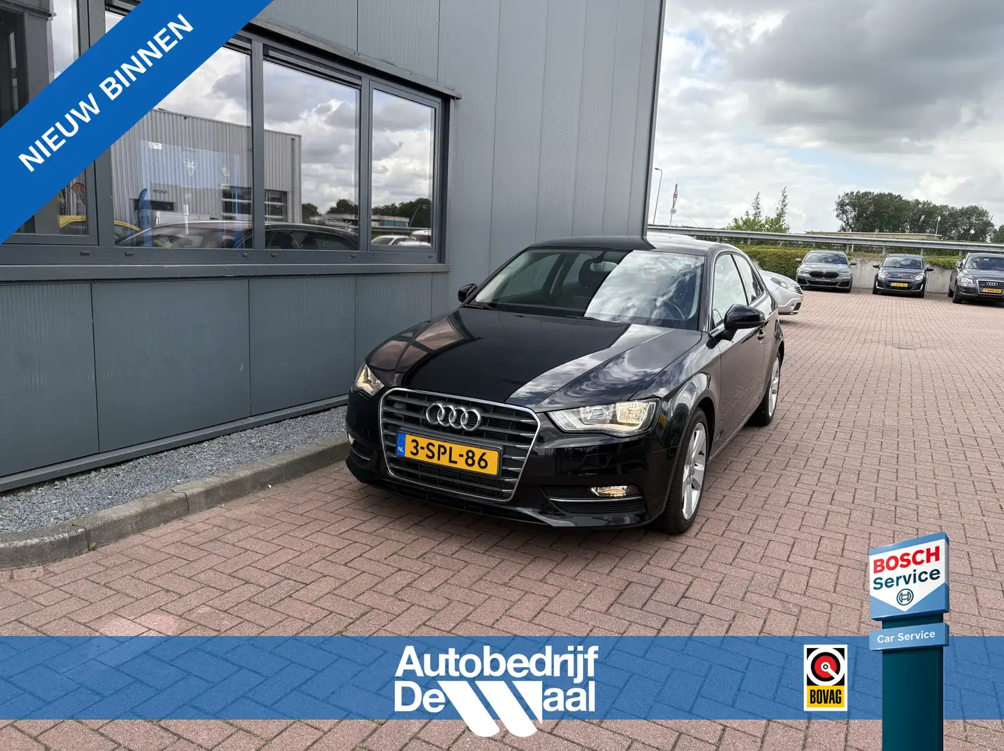 Audi A3 1.2 TFSi Ambition AIRCO/CRUISE/MEDIA/17INCH Zwart - 1