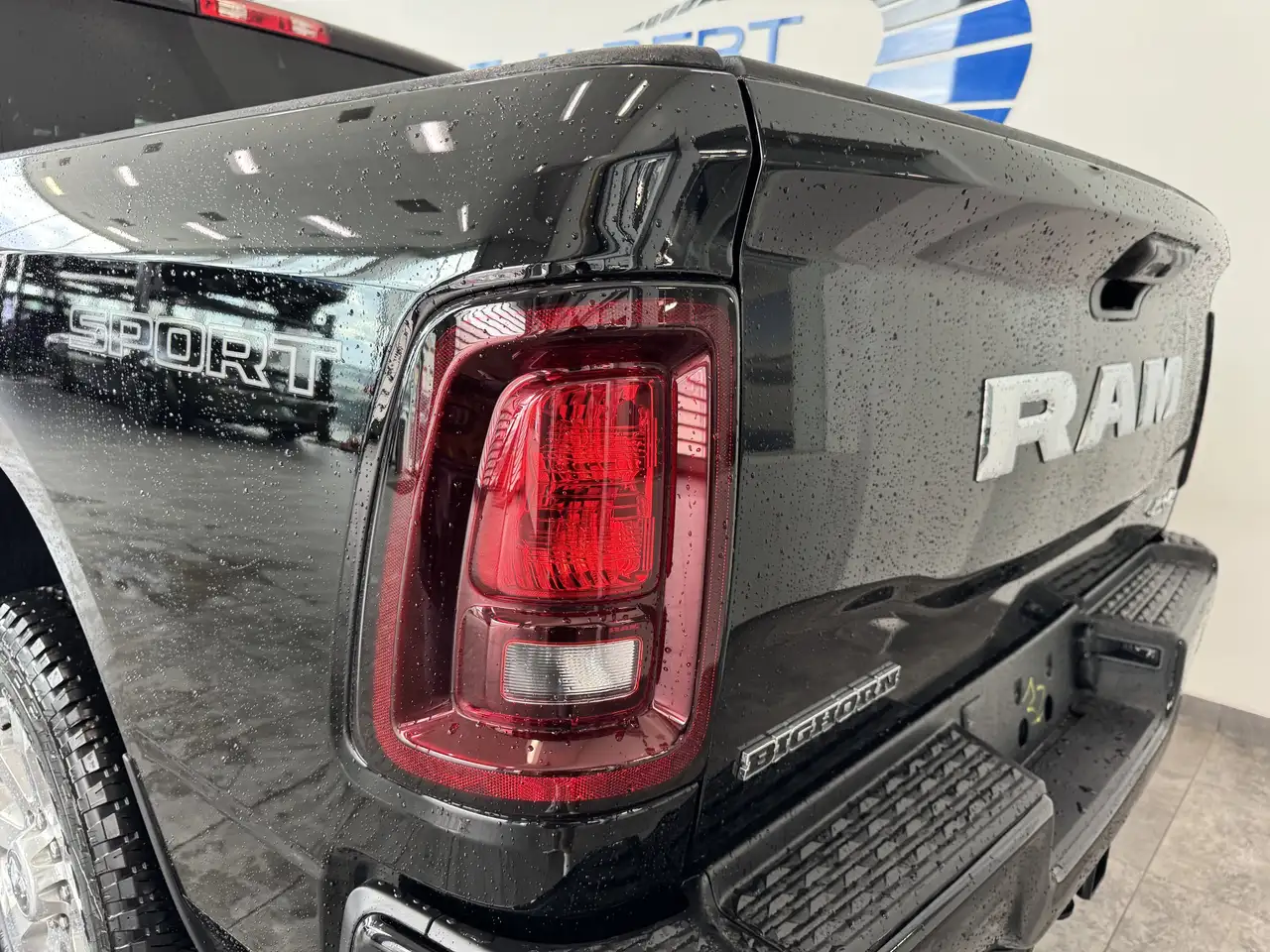 RAM 3500 снимка RAM 3500