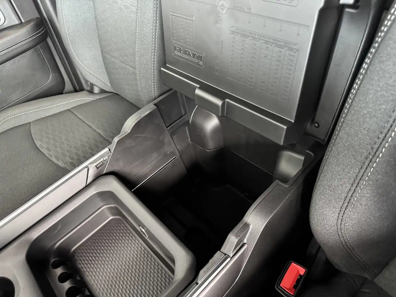 RAM 3500 снимка RAM 3500