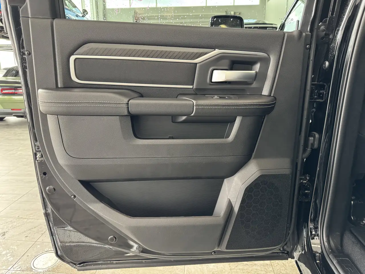 RAM 3500 снимка RAM 3500