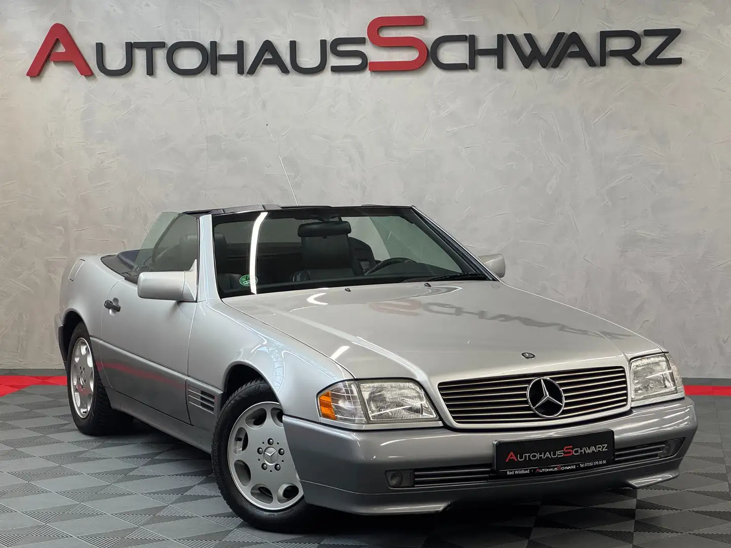 Mercedes-Benz SL 280 Aut. HardTop Klima SHZ Leder 2.Hand Original Gris - 1