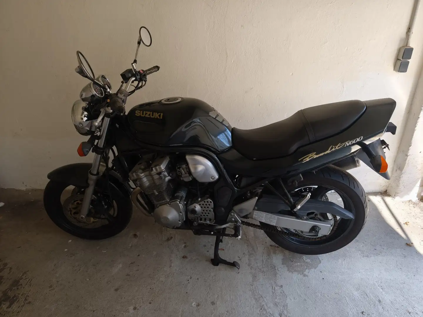 Suzuki Bandit 600 Grün - 2