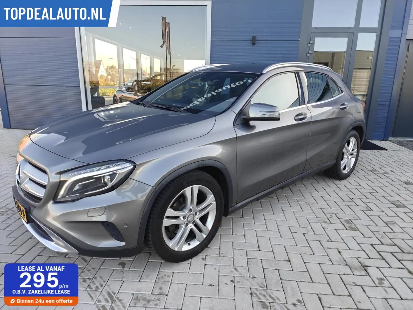 Mercedes-Benz GLA 180 Prestige Automaat/Led/Cruise/Camera Grijs - 1