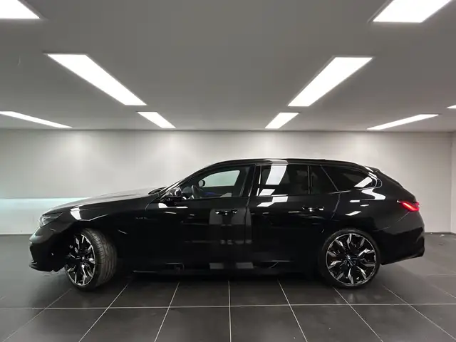 BMW 5 Series view 2
