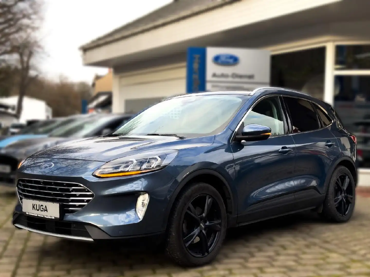 Ford Kuga Titanium Bleu - 1
