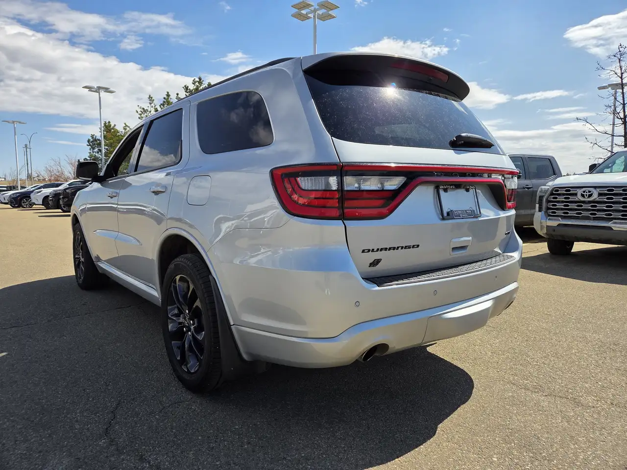 Dodge Durango снимка Dodge Durango