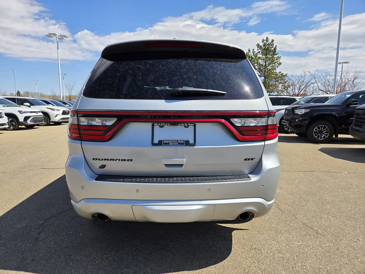 Dodge Durango снимка Dodge Durango