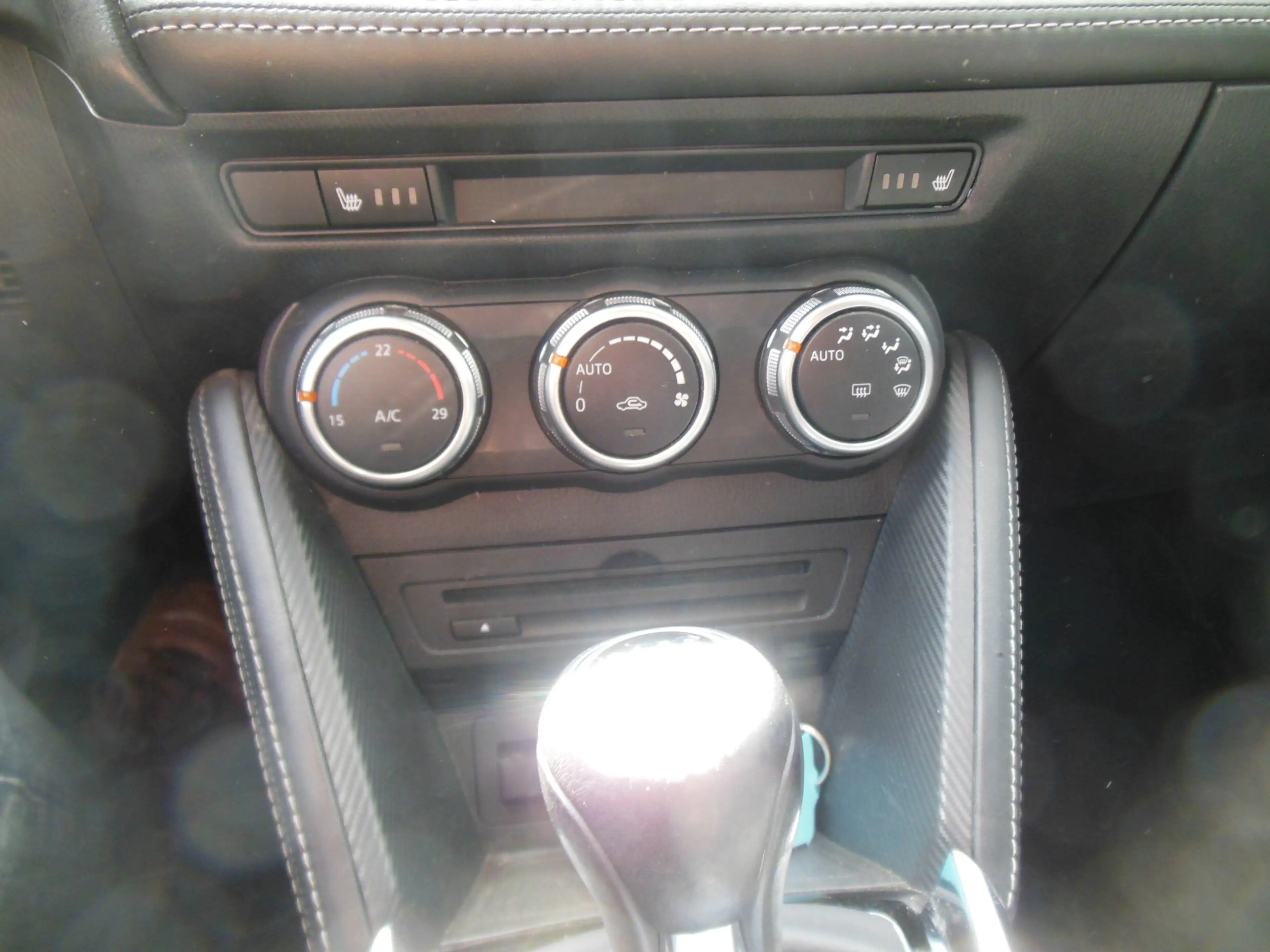 Mazda 2 1.5 Skyactiv-G GT-M 12 maanden Bovag garantie navi — photo 17