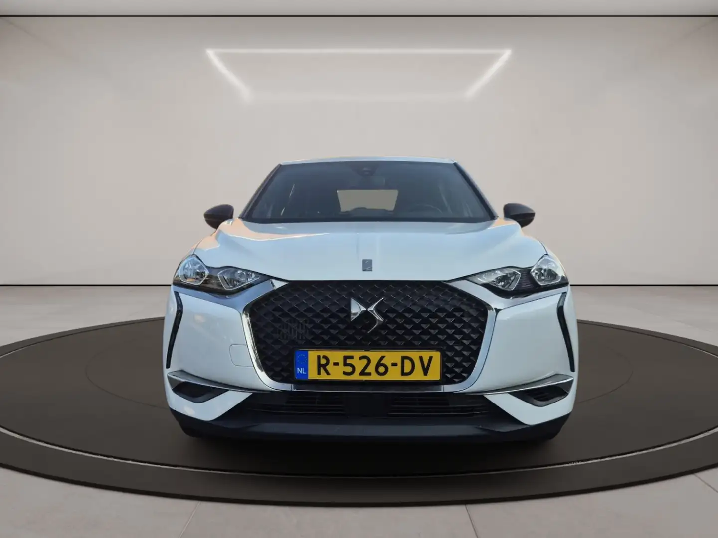 DS Automobiles DS 3 Crossback 1.2 PureTech Montmartre Weiß - 2