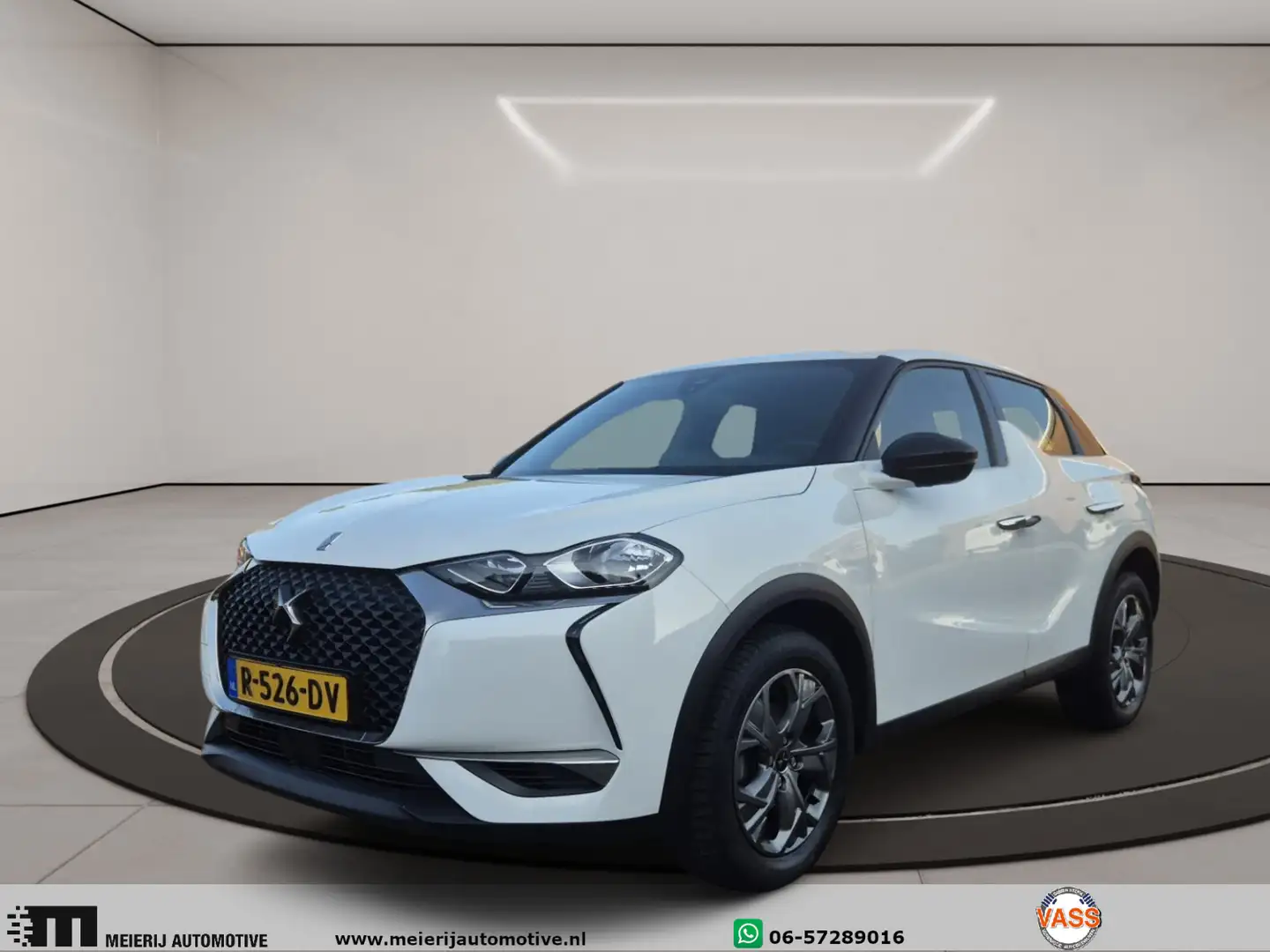 DS Automobiles DS 3 Crossback 1.2 PureTech Montmartre Weiß - 1