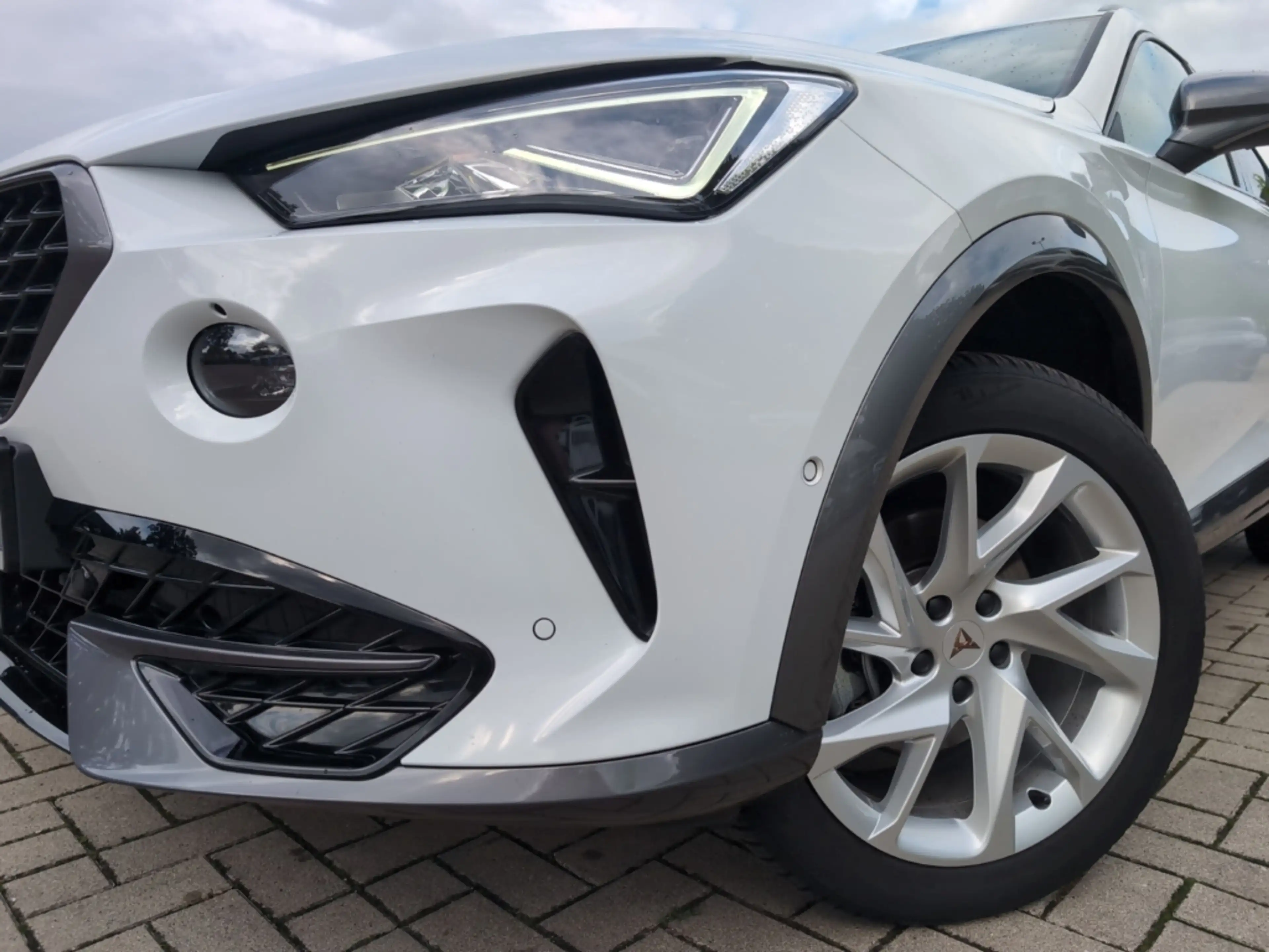 CUPRA Formentor 2.0 TSI 4Drive 7-Gang-DSG ACC LED FULL LINK — photo 7