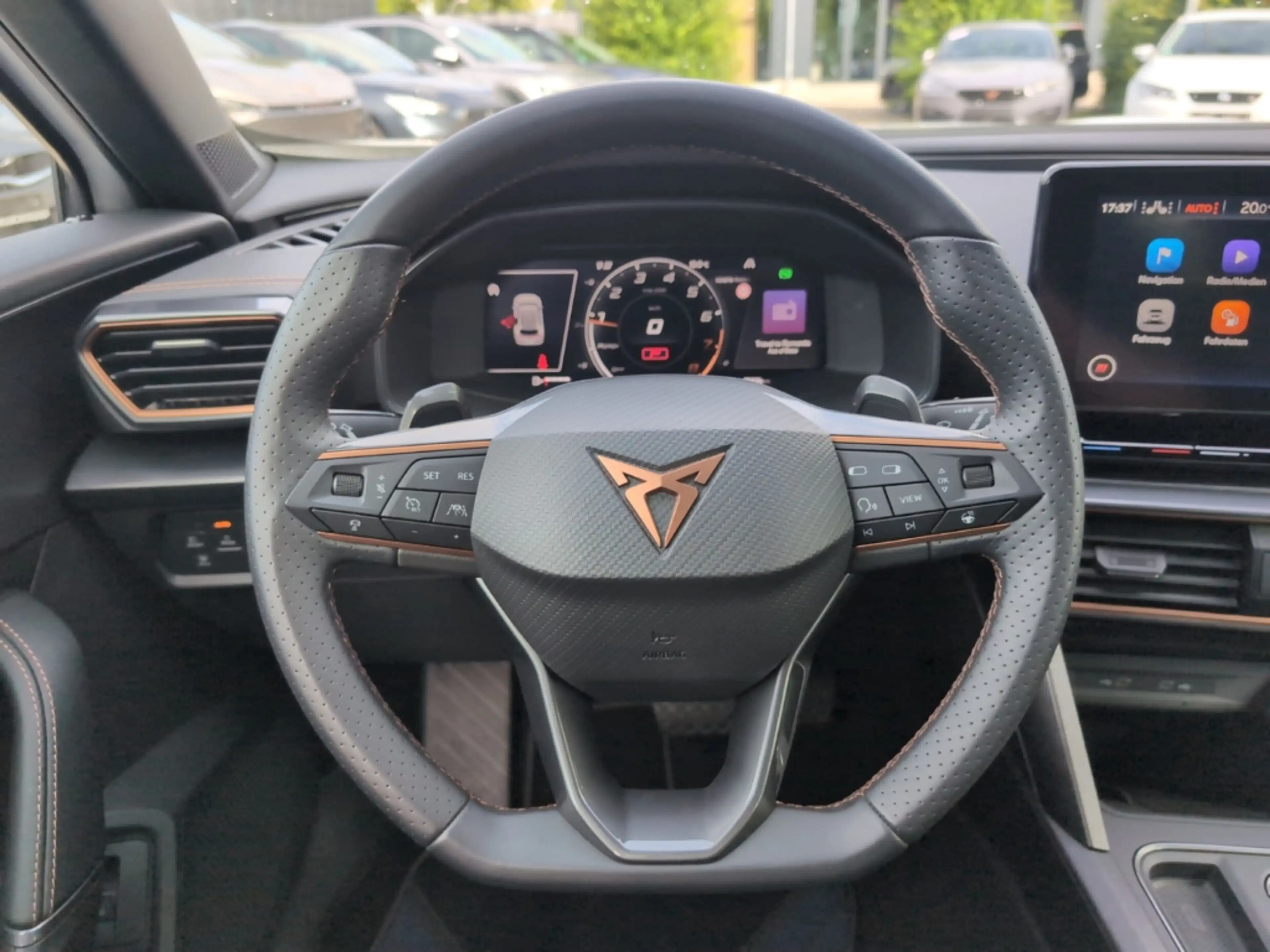 CUPRA Formentor 2.0 TSI 4Drive 7-Gang-DSG ACC LED FULL LINK — photo 13