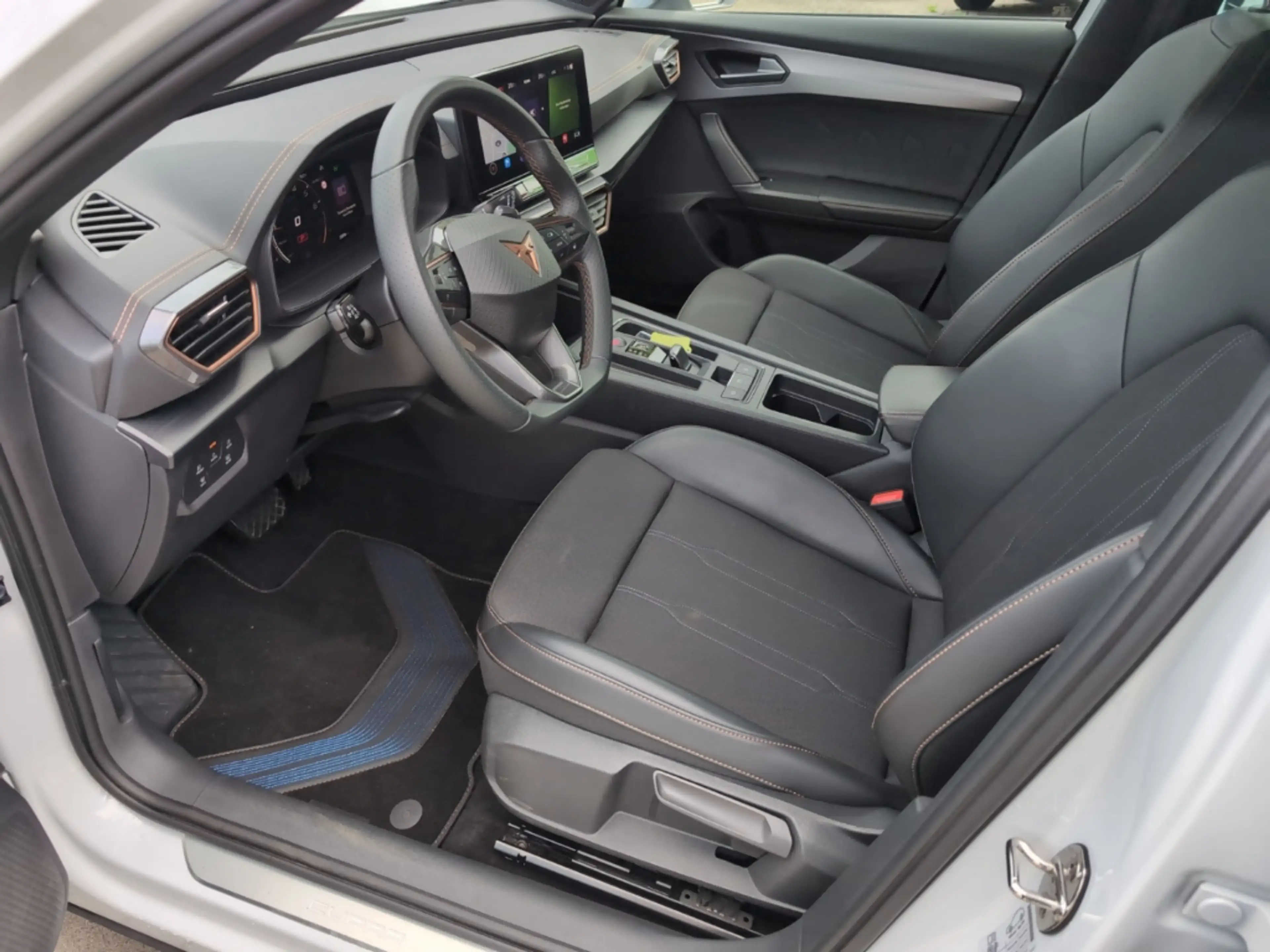 CUPRA Formentor 2.0 TSI 4Drive 7-Gang-DSG ACC LED FULL LINK — photo 8