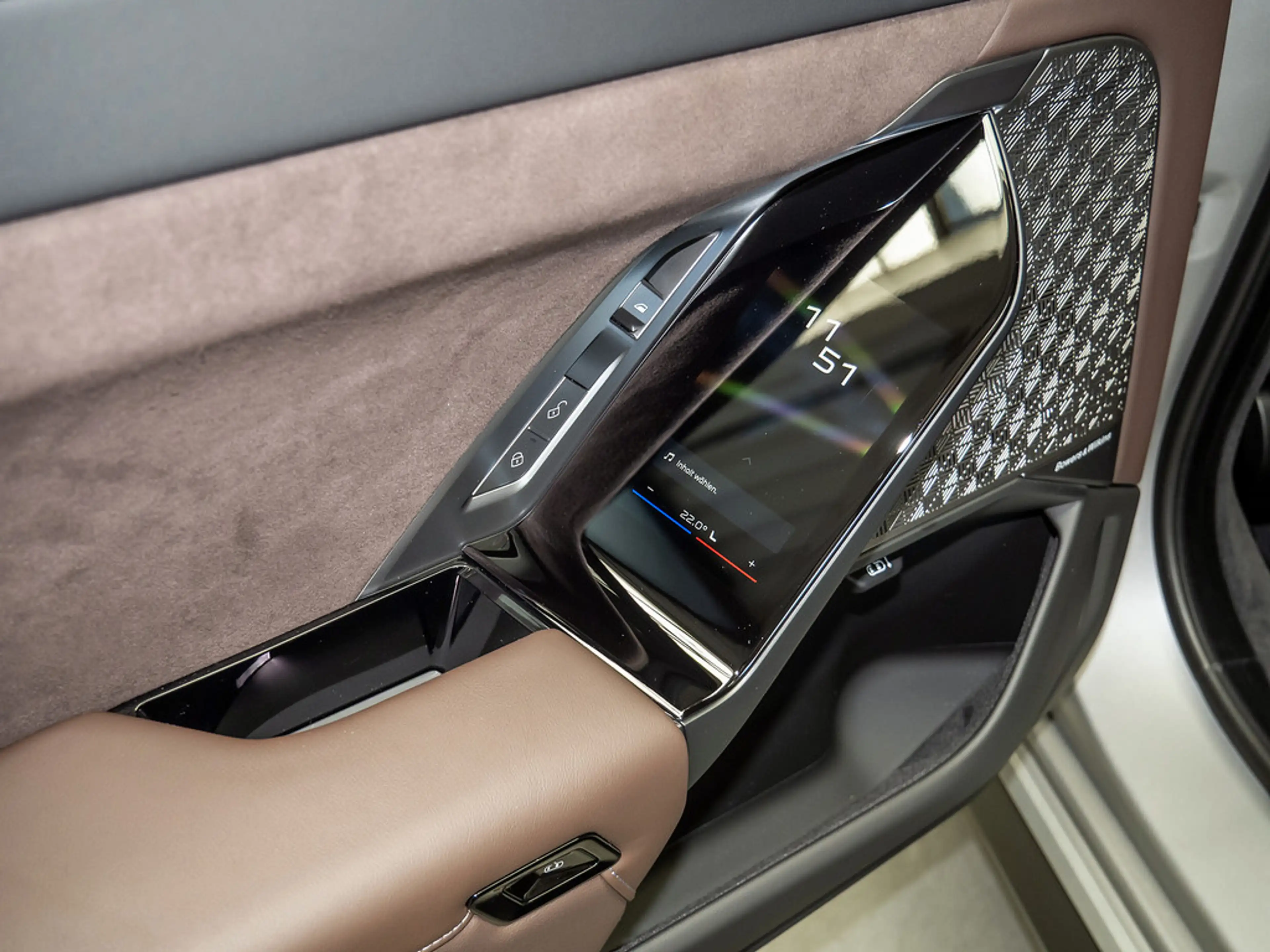 BMW i7 50 xDrive ACC HUD SITZBELÜFTUNG PANO 360° — photo 9