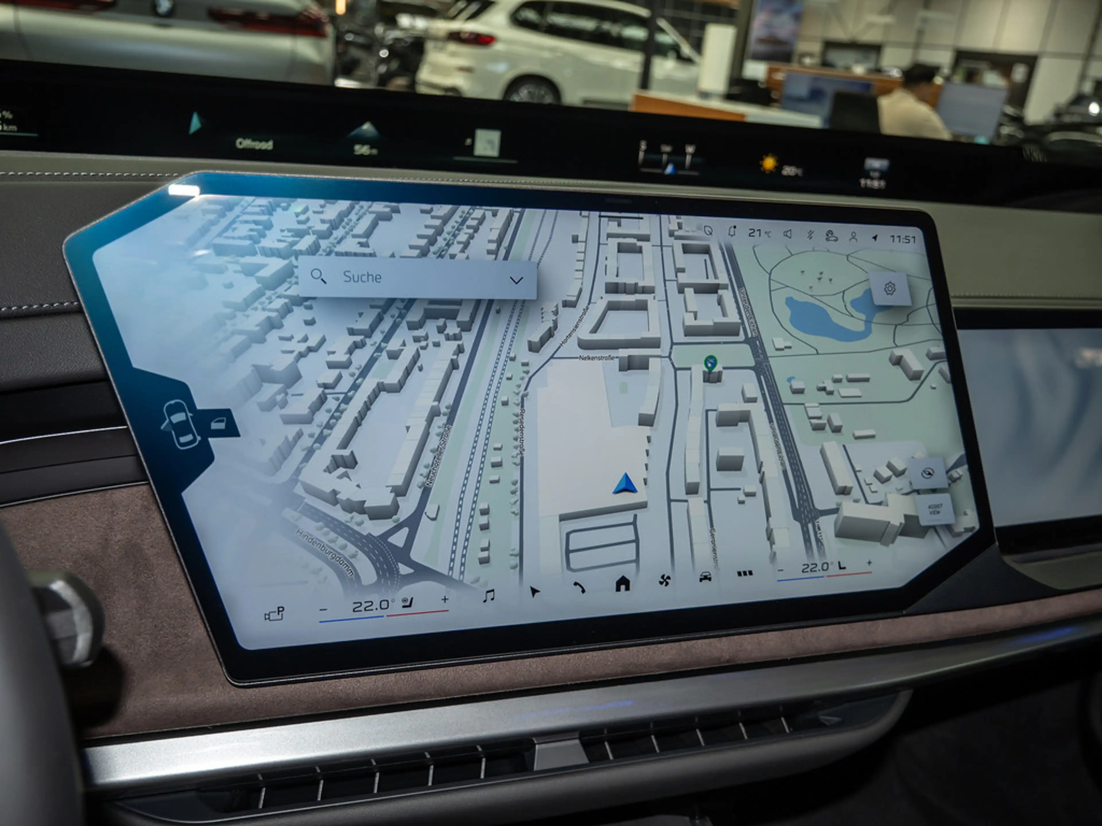 BMW i7 50 xDrive ACC HUD SITZBELÜFTUNG PANO 360° — photo 12