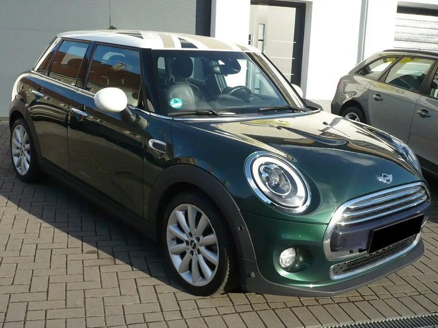 MINI Cooper Seven Chili Leder Navi Sitzheizung Climatronik Groen - 1