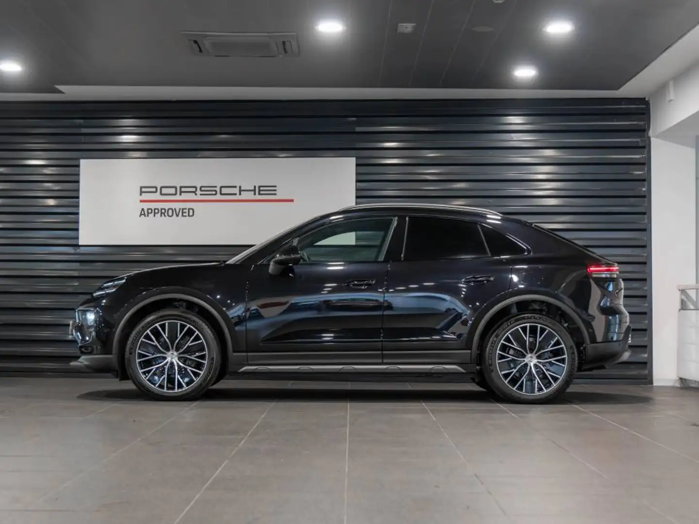 Porsche Macan 4 Nero - 2
