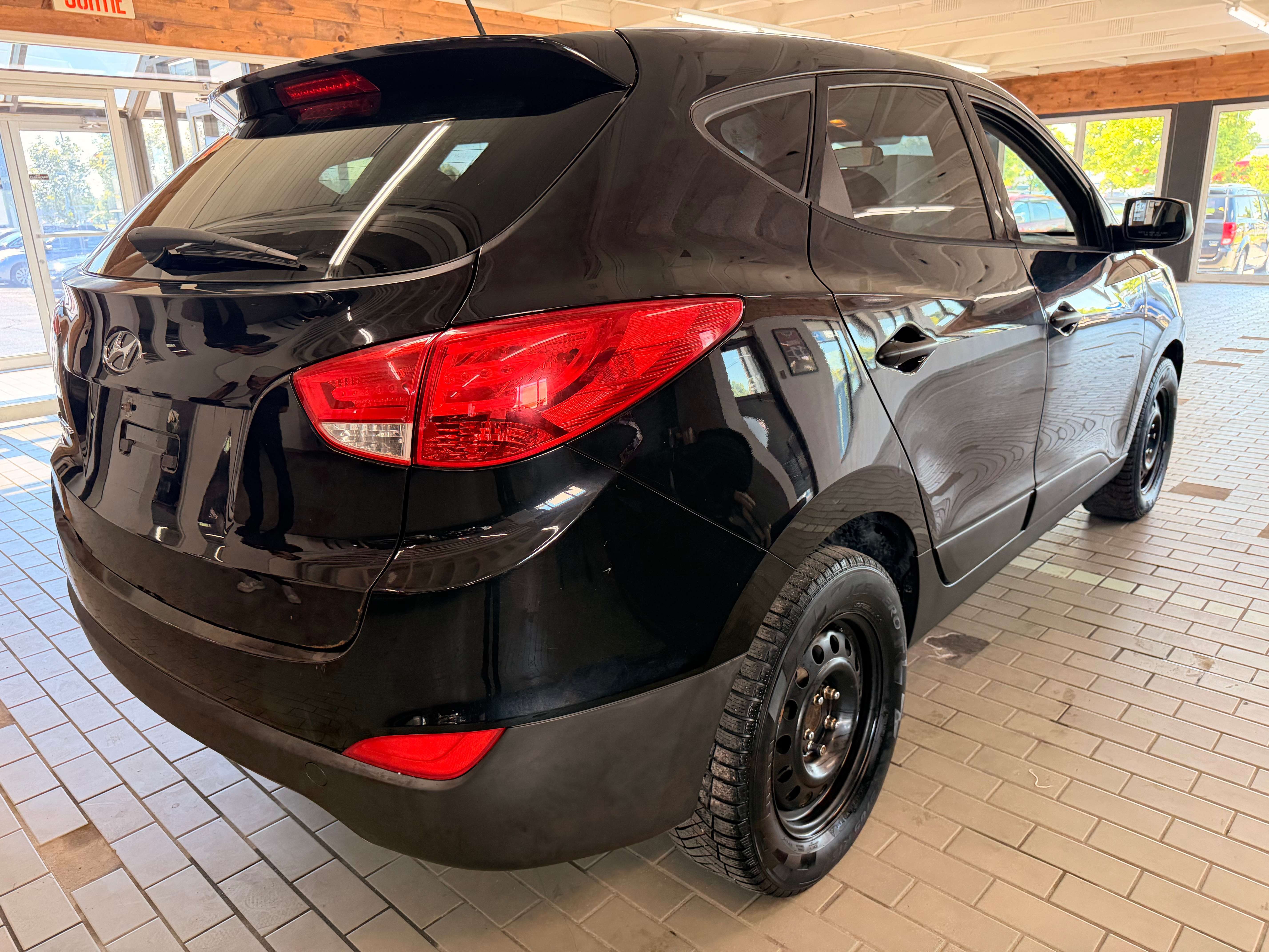 2015 Hyundai Tucson GL - Image 5