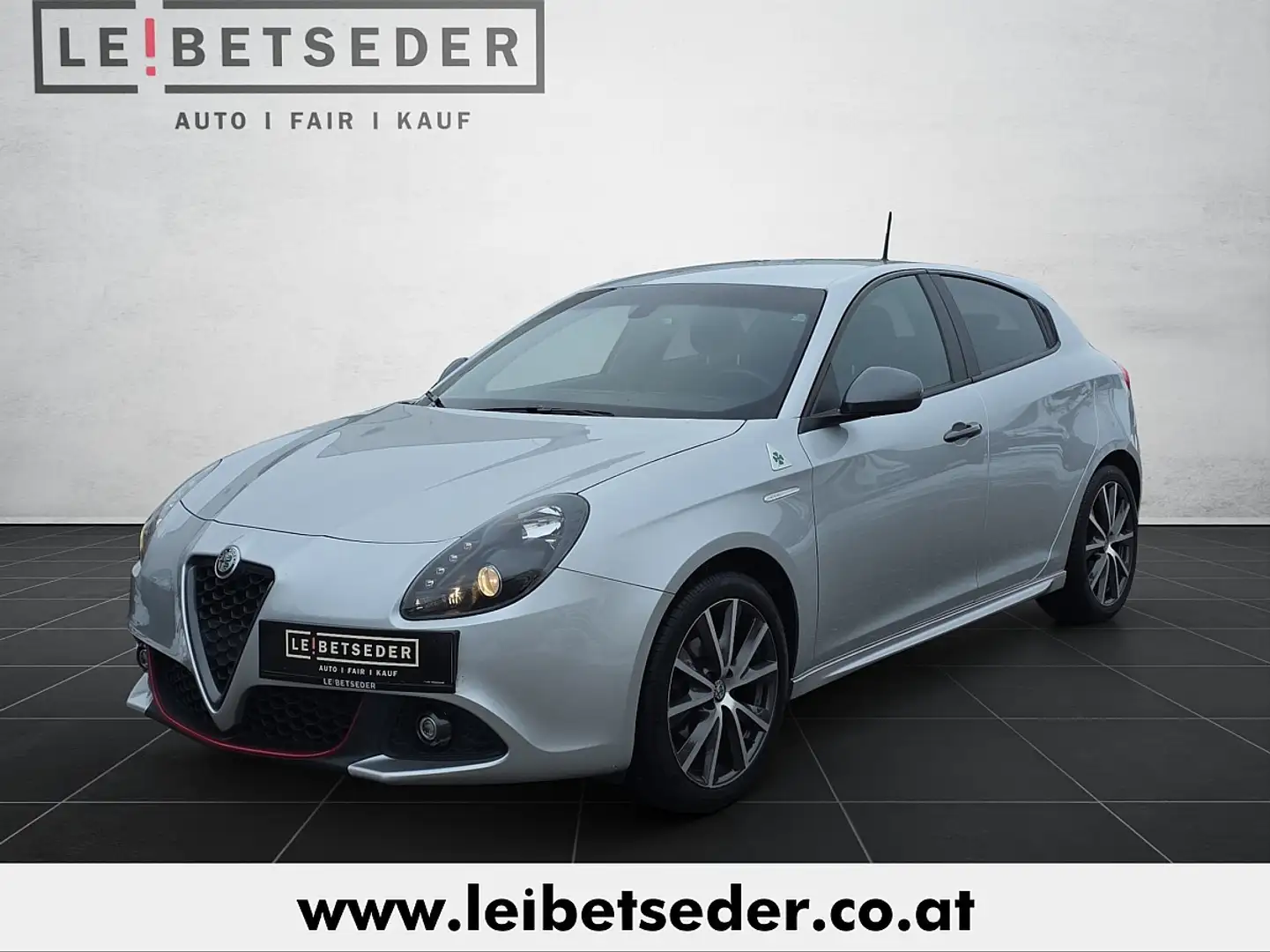Alfa Romeo Giulietta Super 1,4 TB Silber - 1