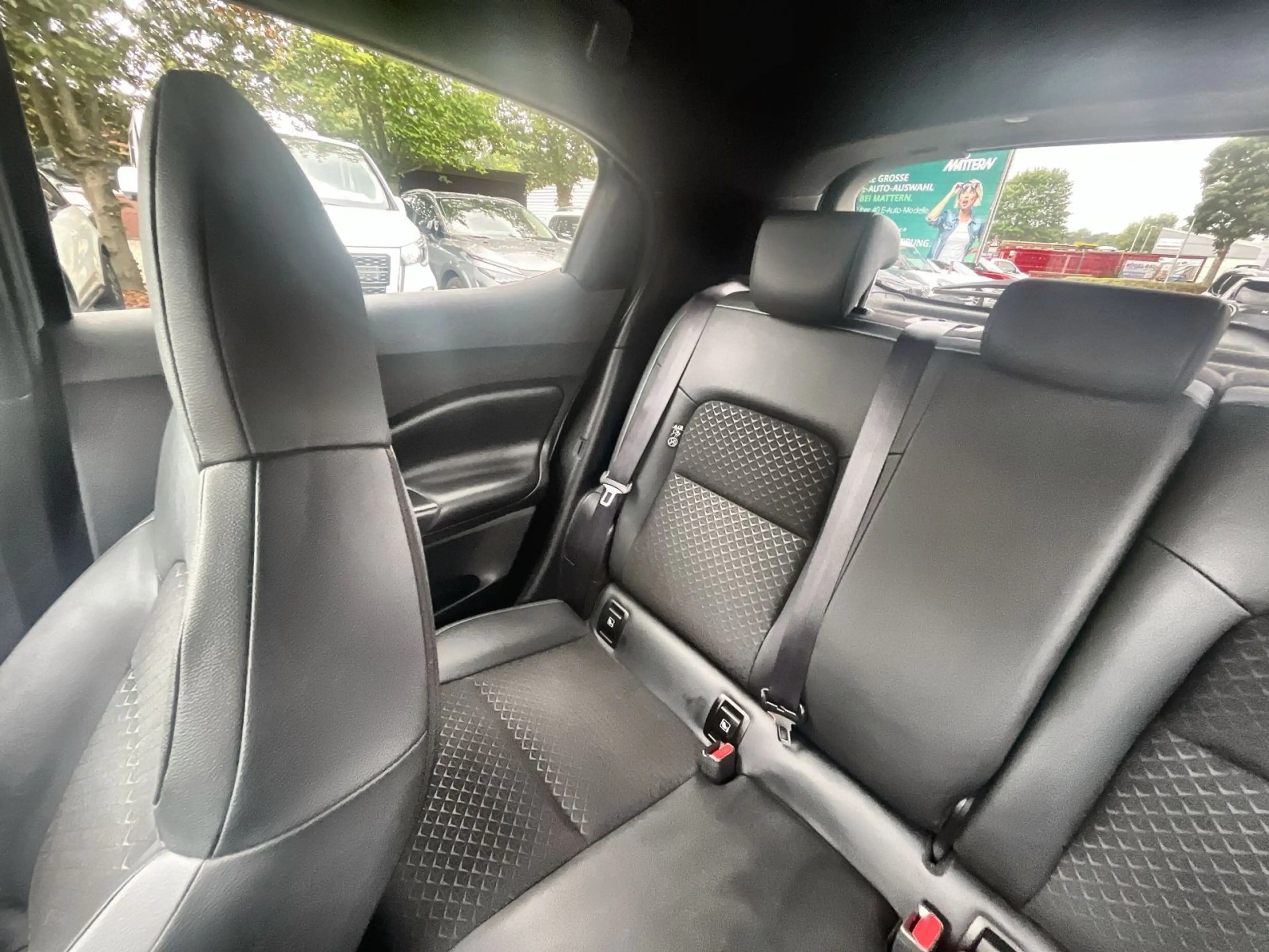 Nissan Juke 1.0 DIG-T N-Connecta*Navi*SHZ*360°Kamera — photo 12