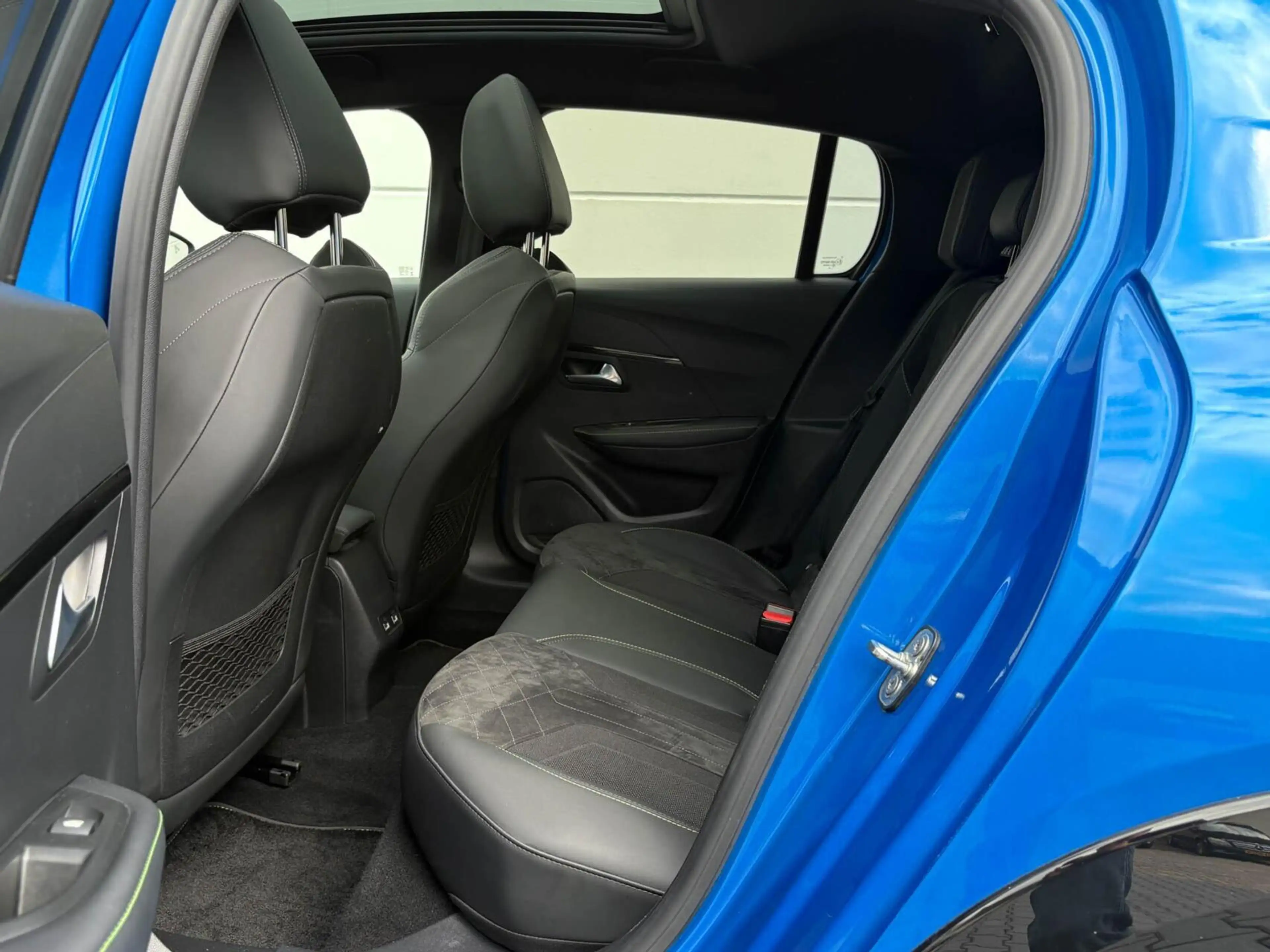 Peugeot e-208 EV GT Pack 50 kWh 3-Fase | 3D Cockpit | Navigatie — photo 8