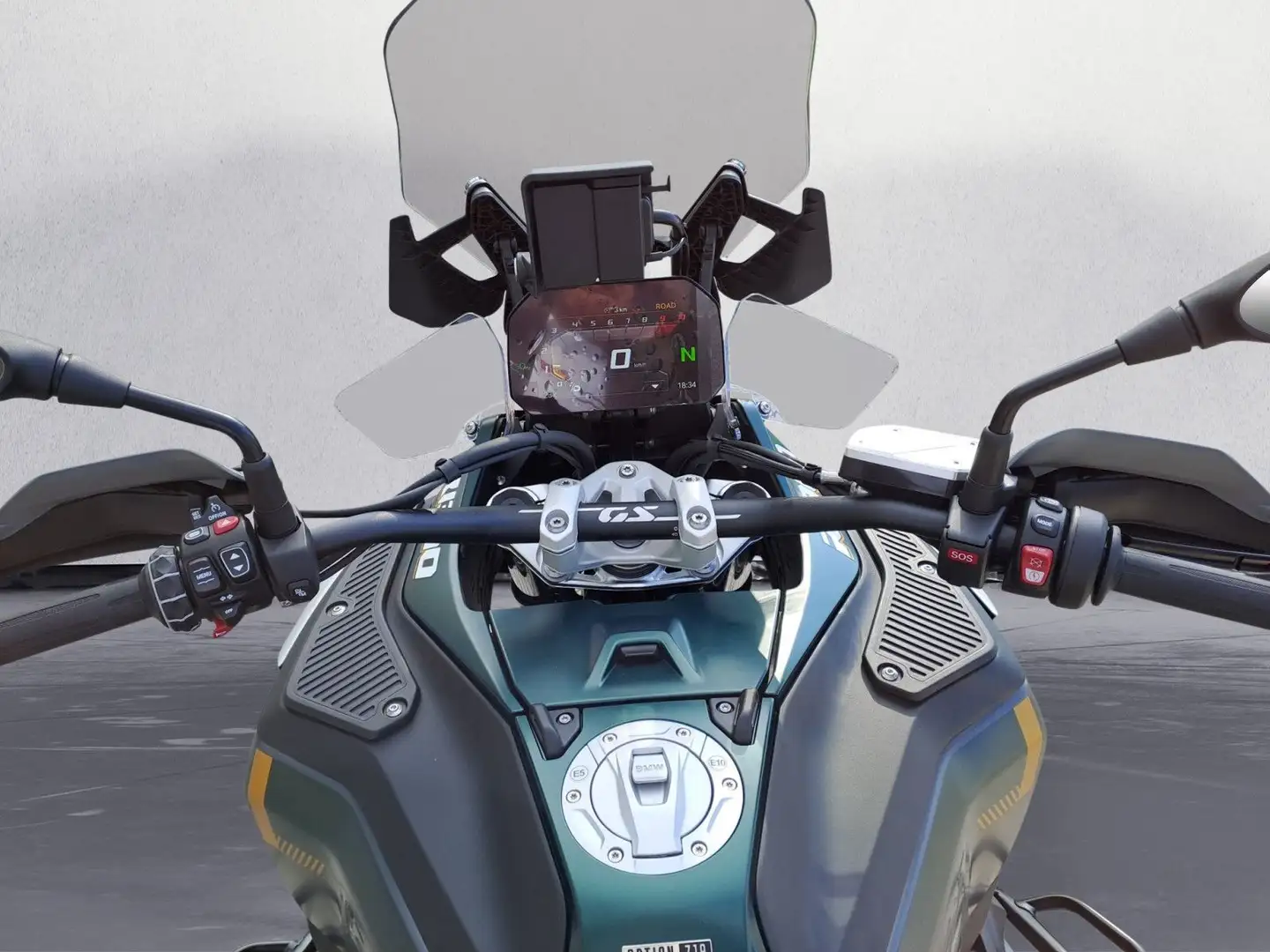 BMW R 1300 GS Adventure Vert - 2