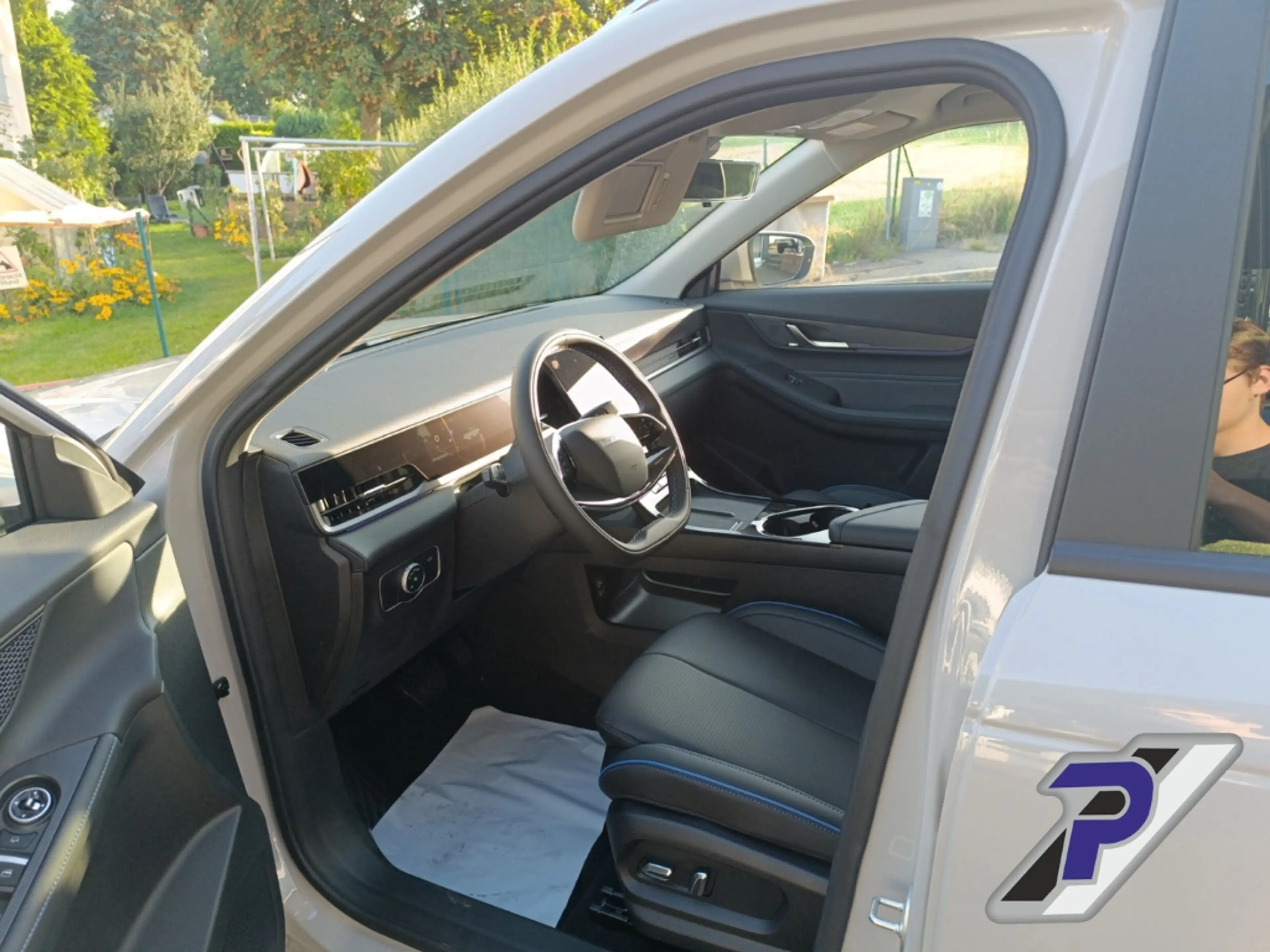 Jaecoo J5 EV Exclusive 5-türig, Elektro 61 kWh — photo 12