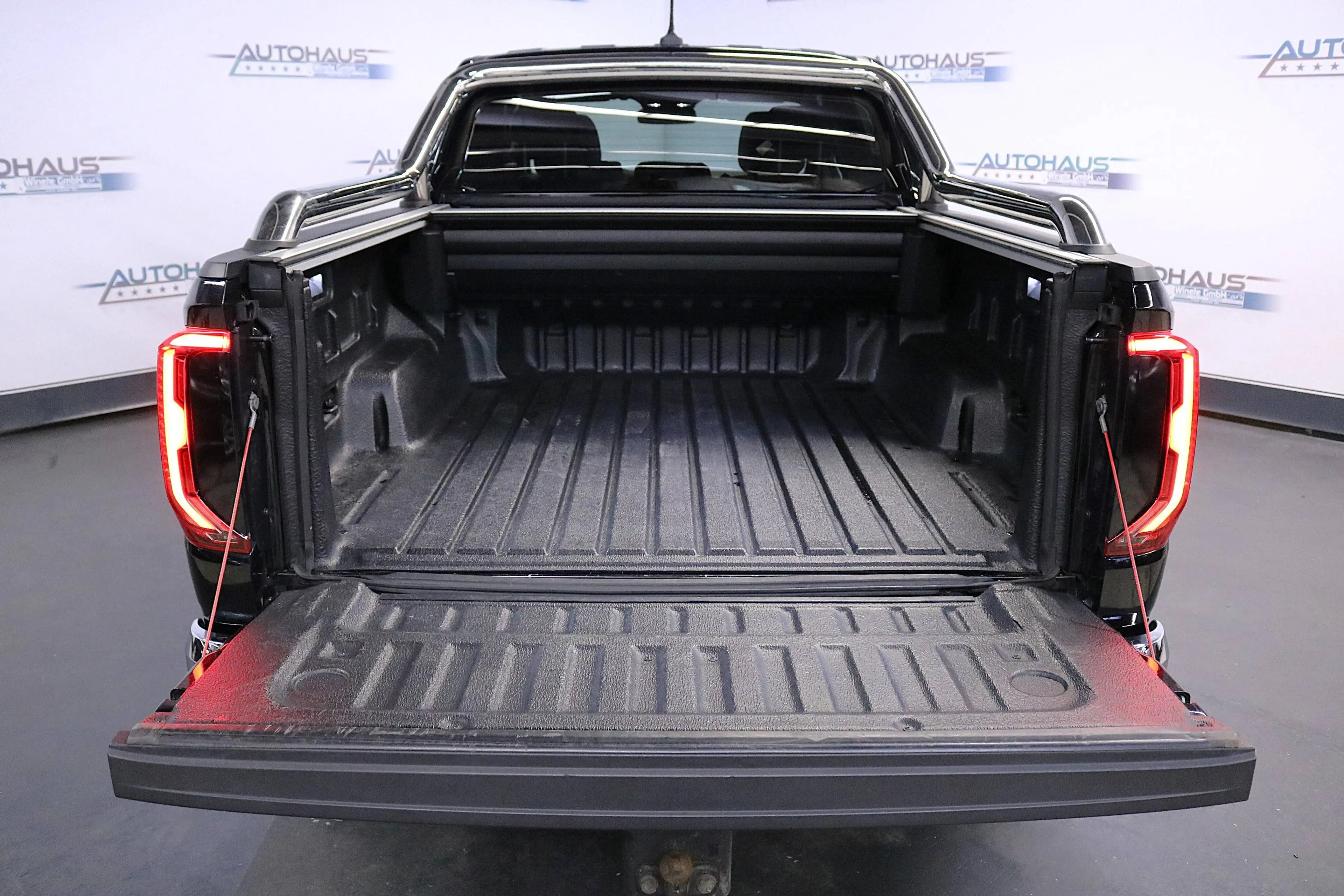 Volkswagen Amarok 3.0 TDI Style Doppelkabine 4Motion*NAVI*CAM*PDC*LEDER*TOT-W*AHK*SHZ*LED*CARPLAY*LKHZ*HarmanK*u.v.m — photo 10