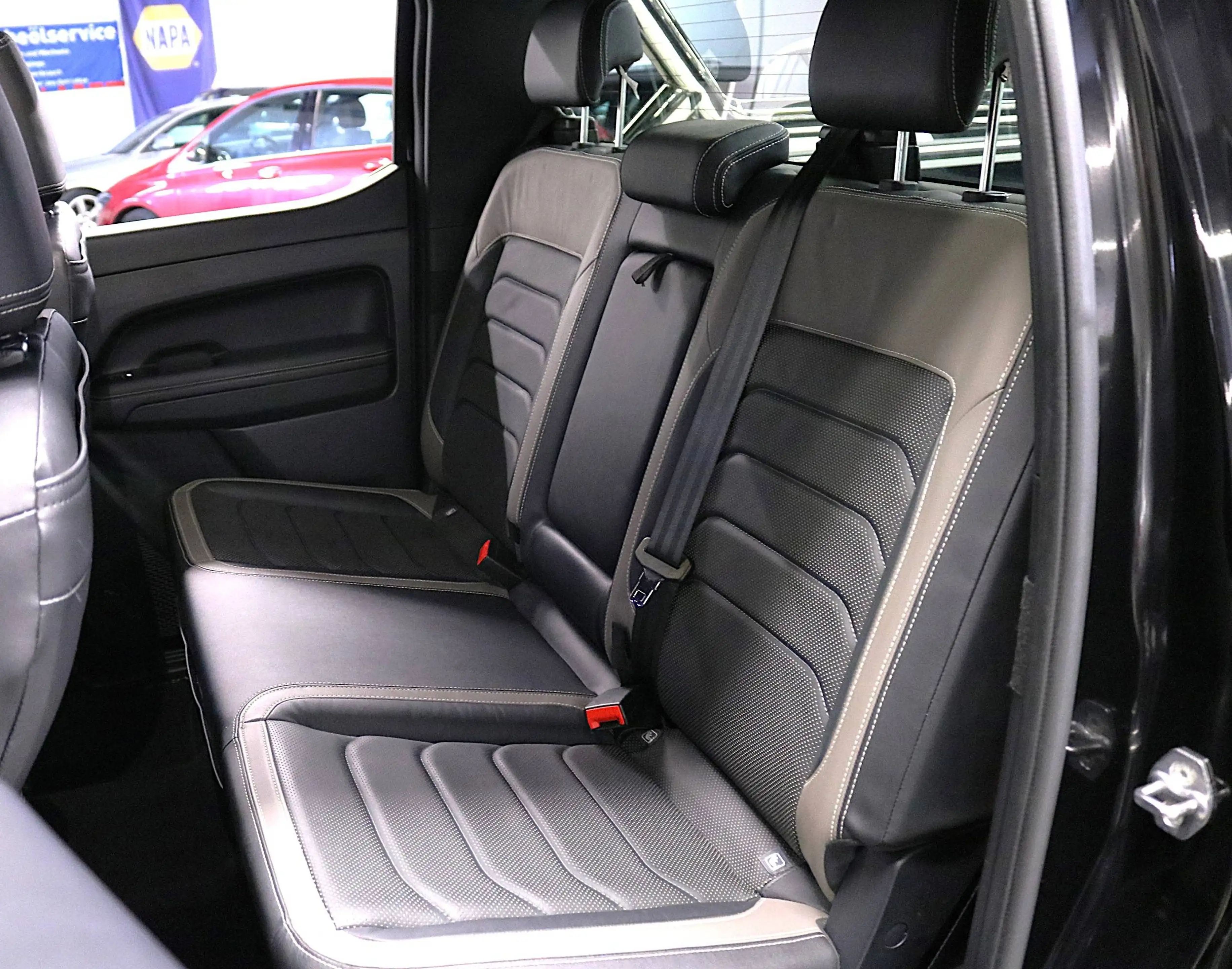 Volkswagen Amarok 3.0 TDI Style Doppelkabine 4Motion*NAVI*CAM*PDC*LEDER*TOT-W*AHK*SHZ*LED*CARPLAY*LKHZ*HarmanK*u.v.m — photo 14