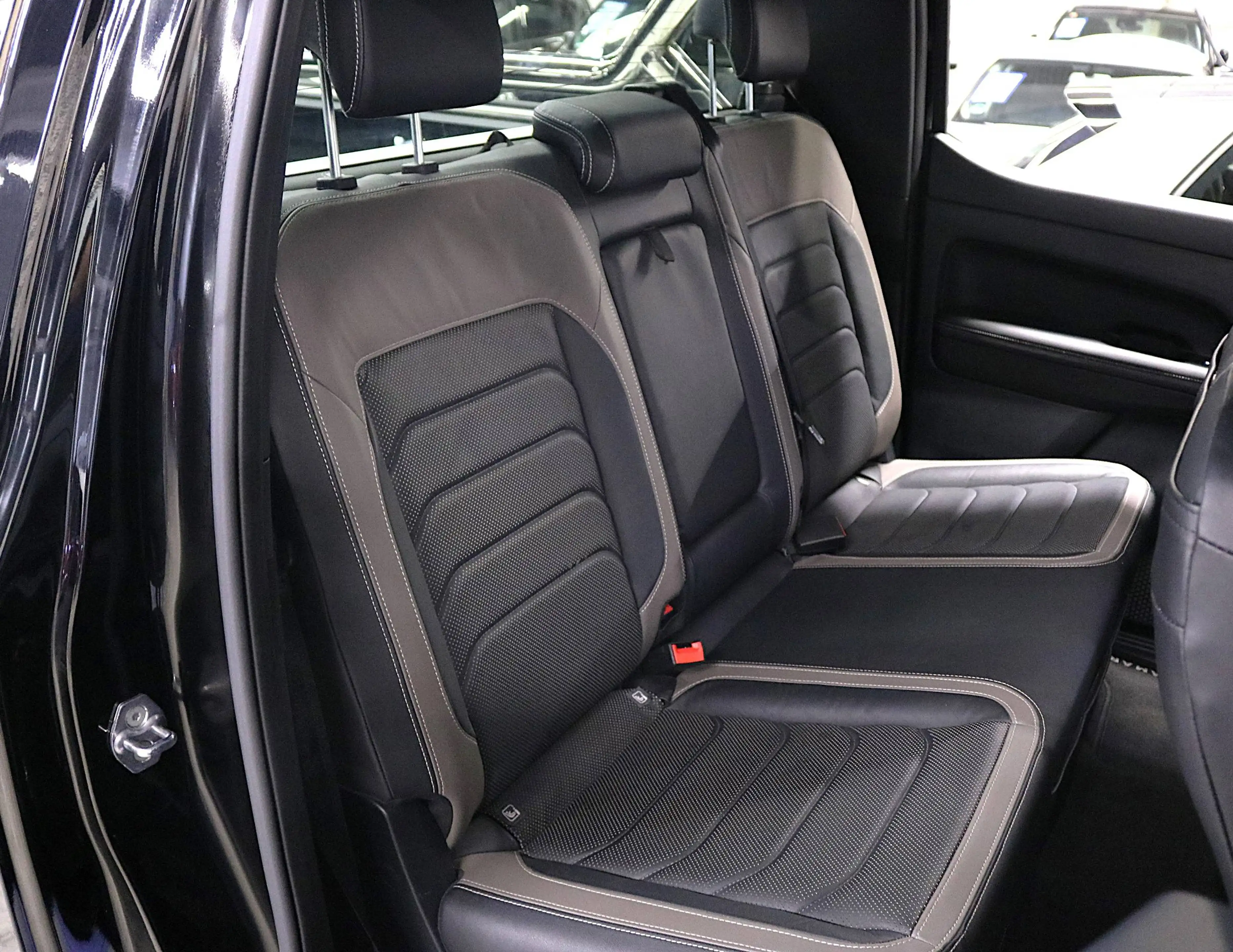 Volkswagen Amarok 3.0 TDI Style Doppelkabine 4Motion*NAVI*CAM*PDC*LEDER*TOT-W*AHK*SHZ*LED*CARPLAY*LKHZ*HarmanK*u.v.m — photo 13