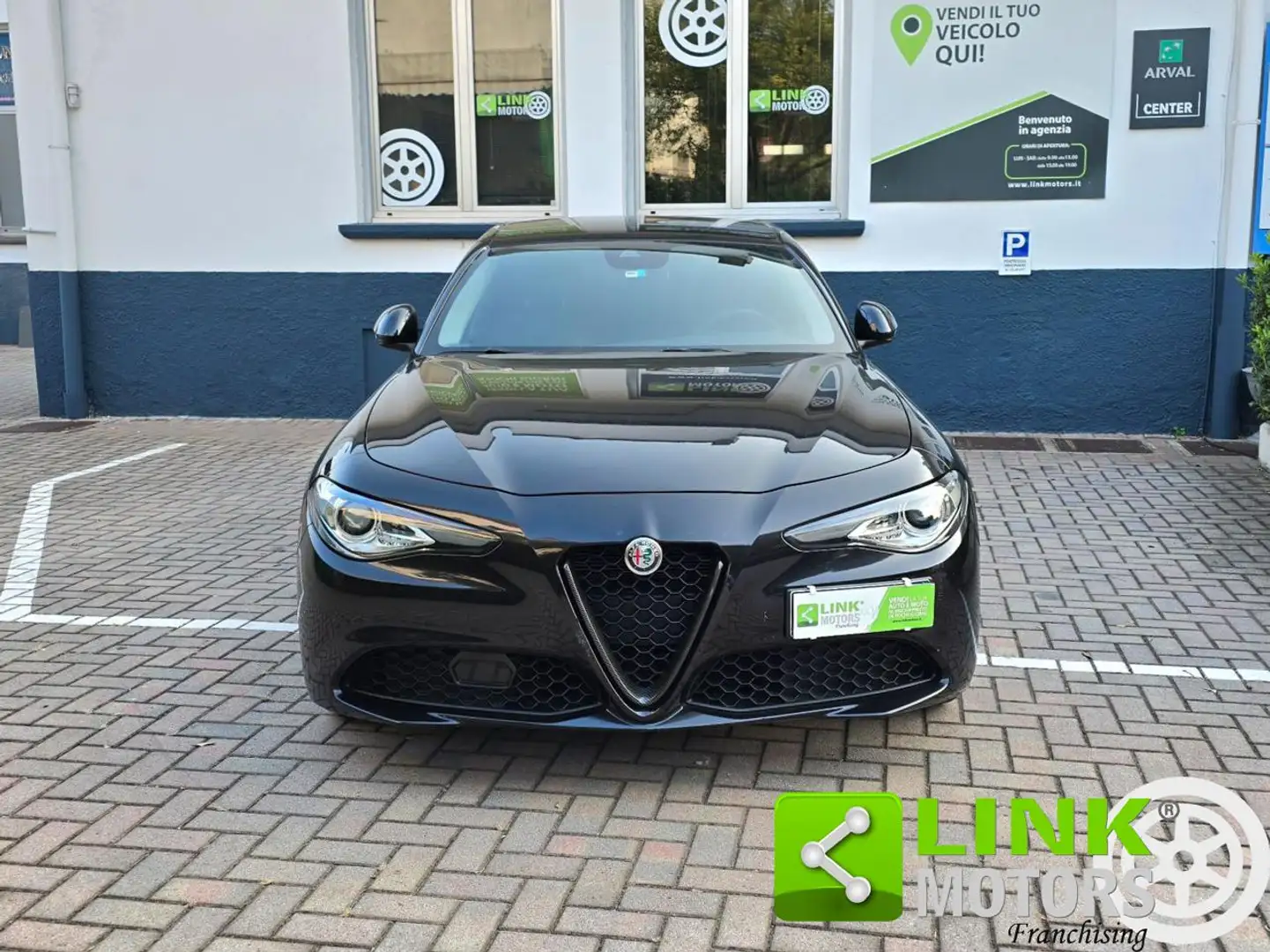 Alfa Romeo Giulia 2.2 Turbodiesel 160 CV AT8 Super Zwart - 2