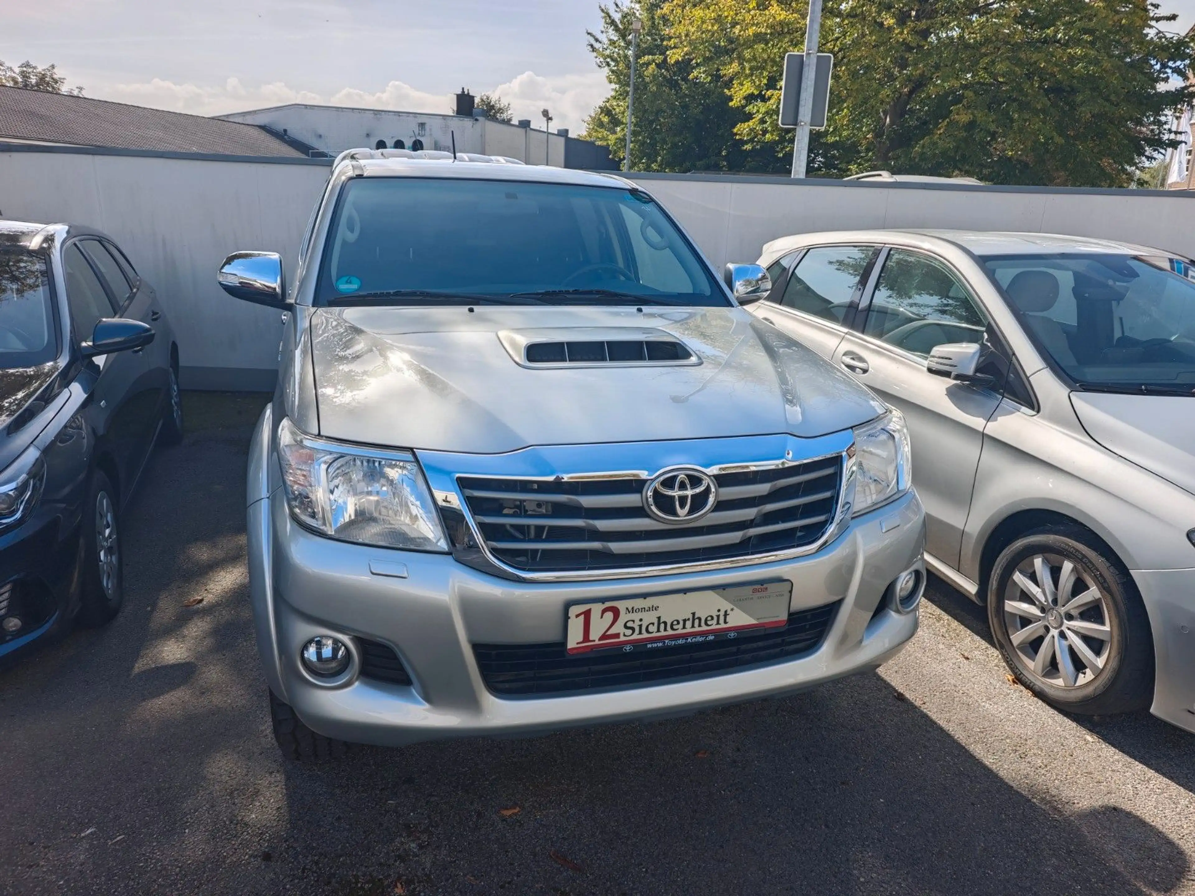 Toyota Hilux Double Cab Life 4x4 — photo 6