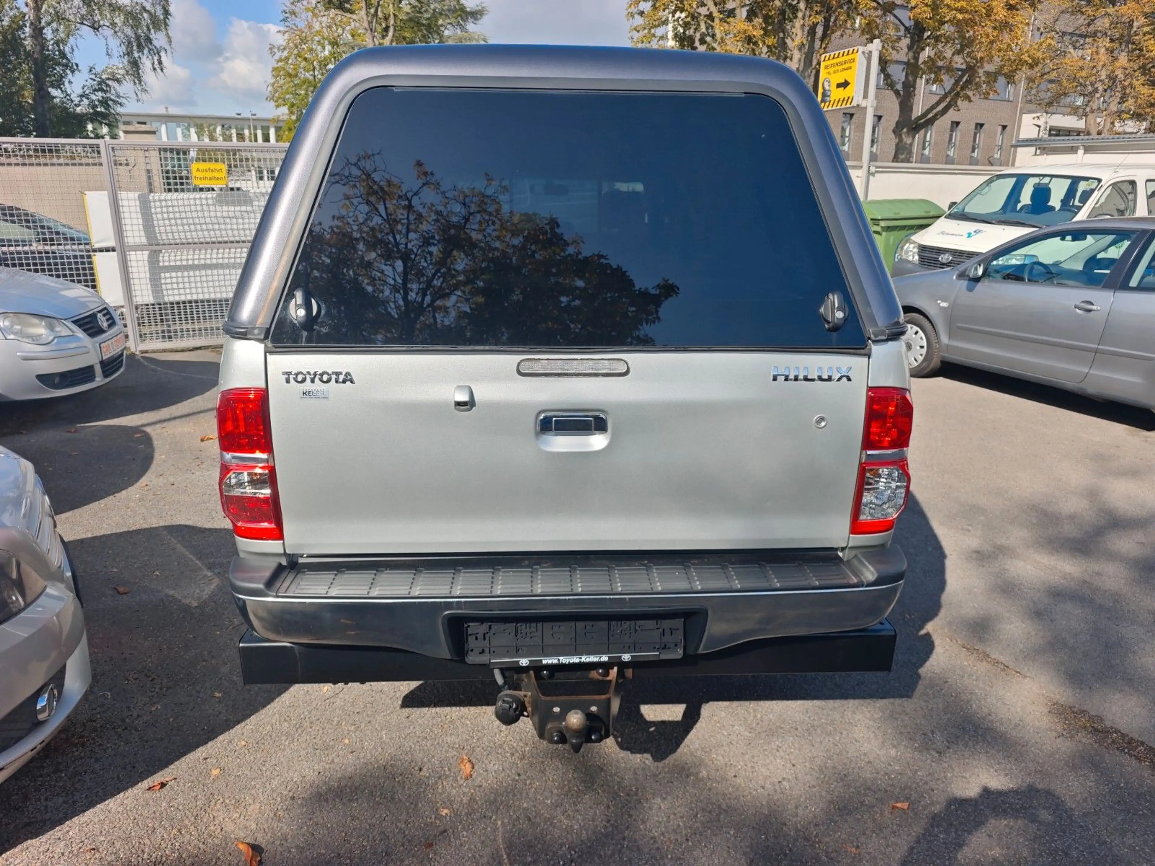 Toyota Hilux Double Cab Life 4x4 — photo 7