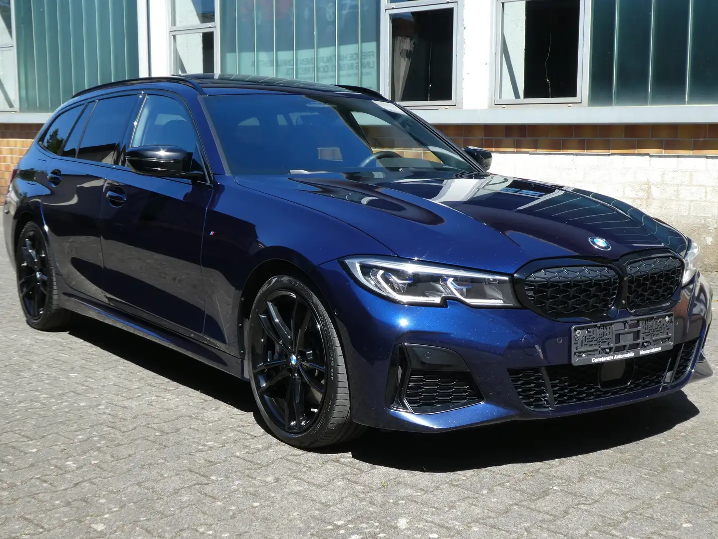 BMW 340 d M Sport xDrive Touring Laser Pano 360° Blau - 2