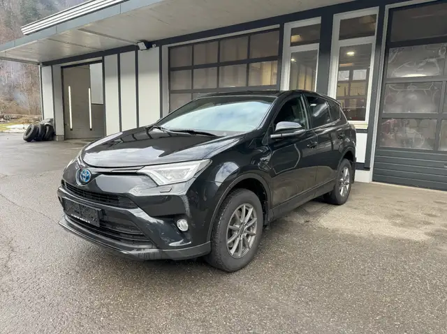 Toyota RAV 4 2,5 Hybrid Active 4WD Aut.