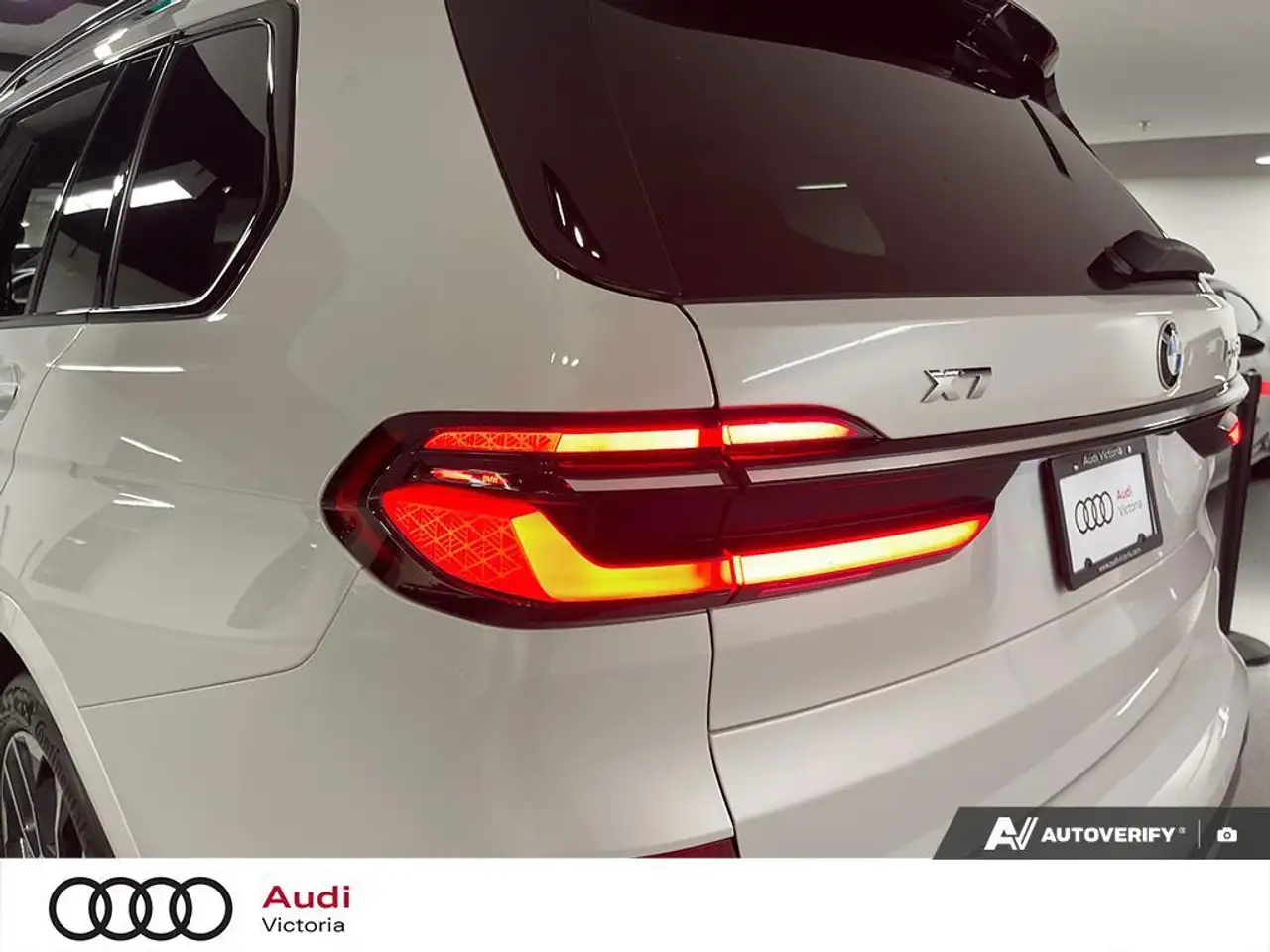 BMW X7 снимка BMW X7