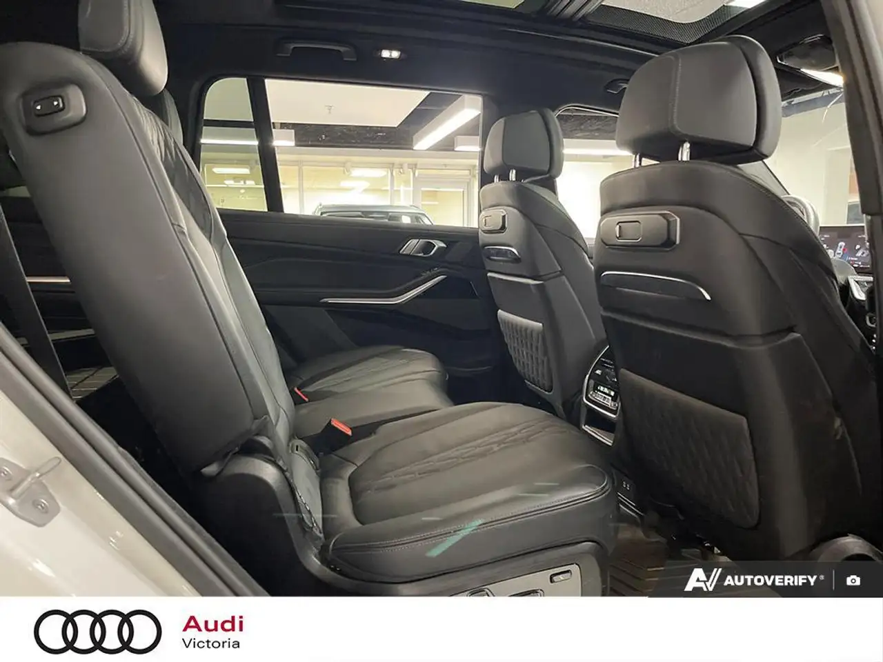 BMW X7 снимка BMW X7