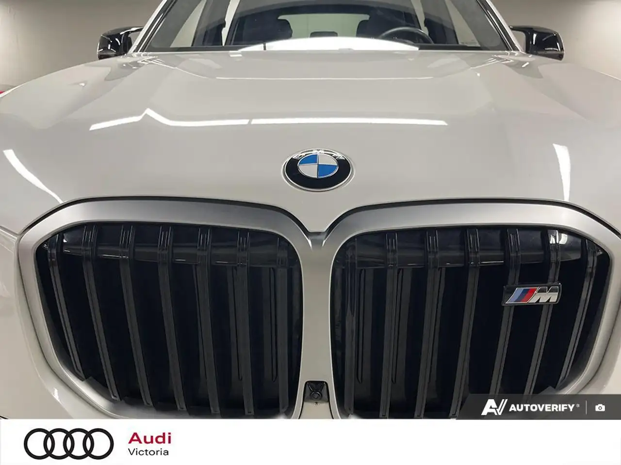 BMW X7 снимка BMW X7