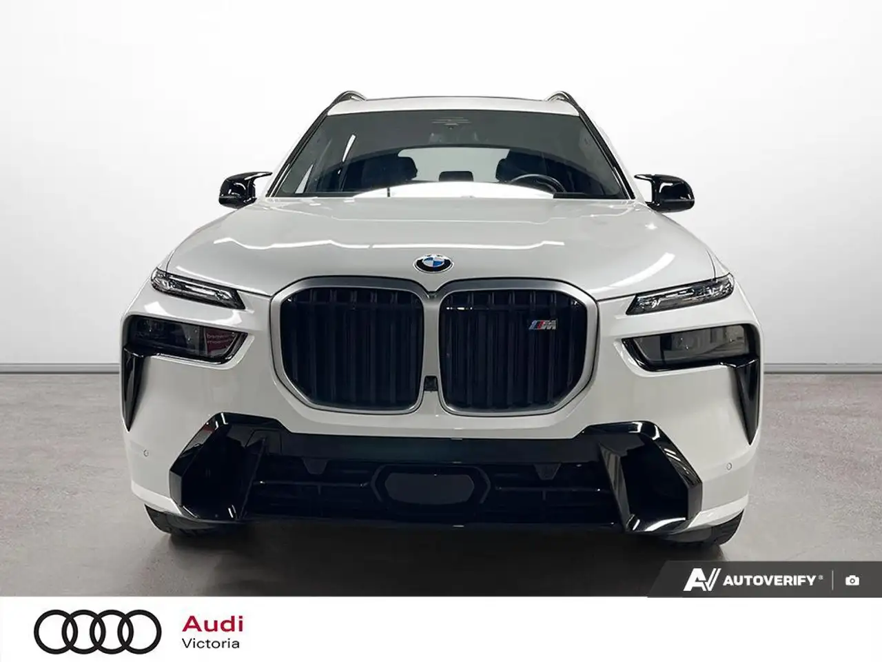 BMW X7 снимка BMW X7