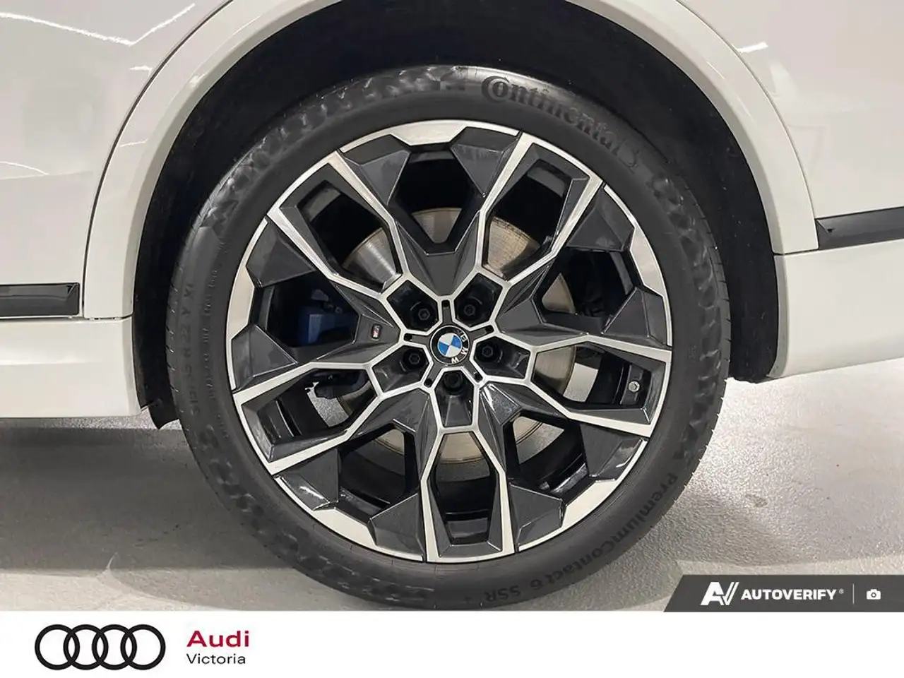 BMW X7 снимка BMW X7