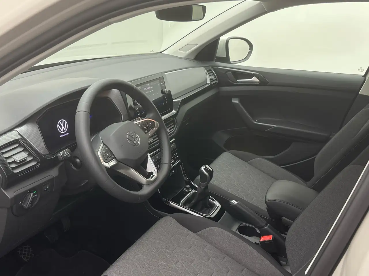 Volkswagen T-Cross Life 1.0 TSI LED ACC AHK App-Connect SHZ 9