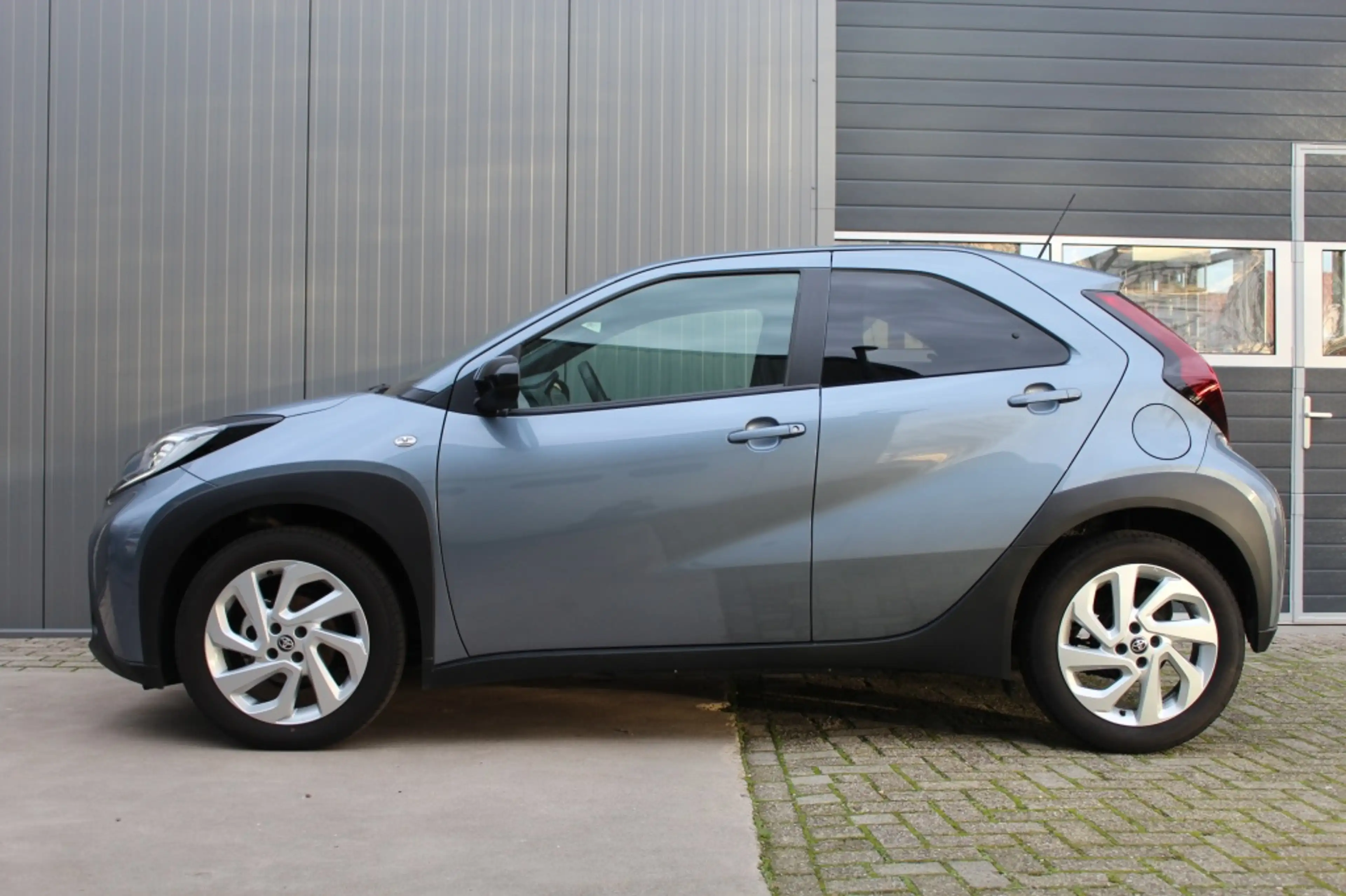 Toyota Aygo X 1.0 VVT-i MT First / Carplay / Lage Km-stand / Sto — photo 5