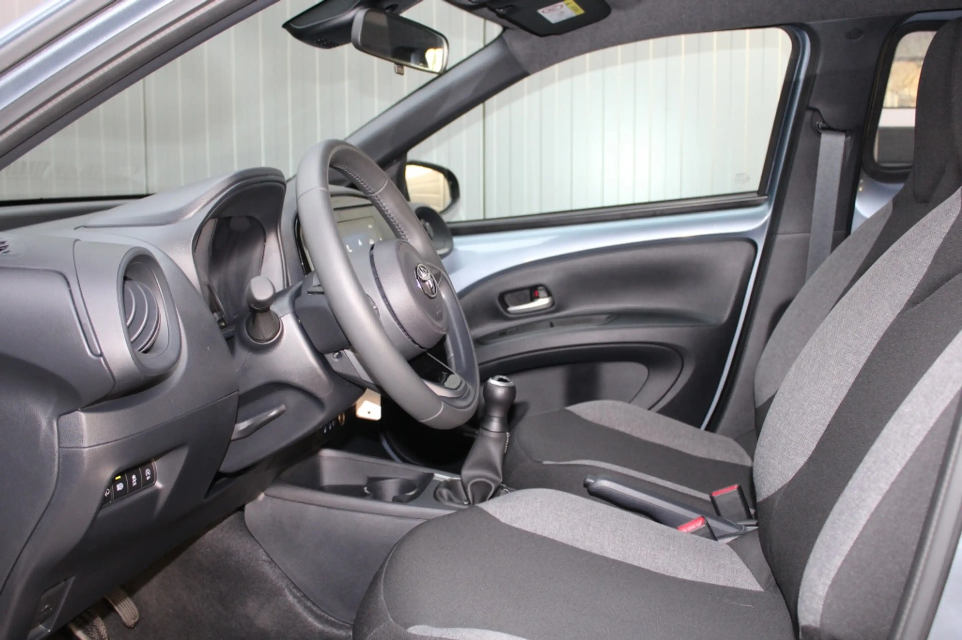 Toyota Aygo X 1.0 VVT-i MT First / Carplay / Lage Km-stand / Sto — photo 3