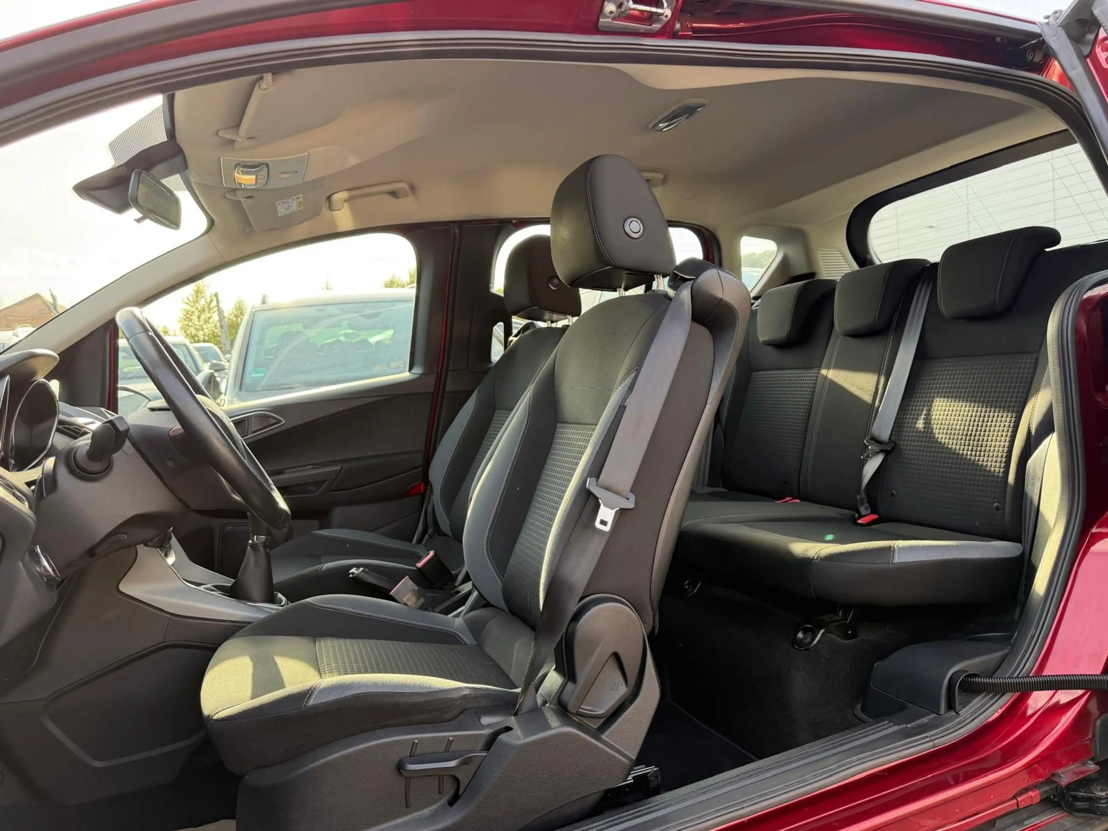 Ford B-Max B-MAX Sync Edition KLIMAAUT*NAVI*SHZ*EFH*PDC* — photo 6